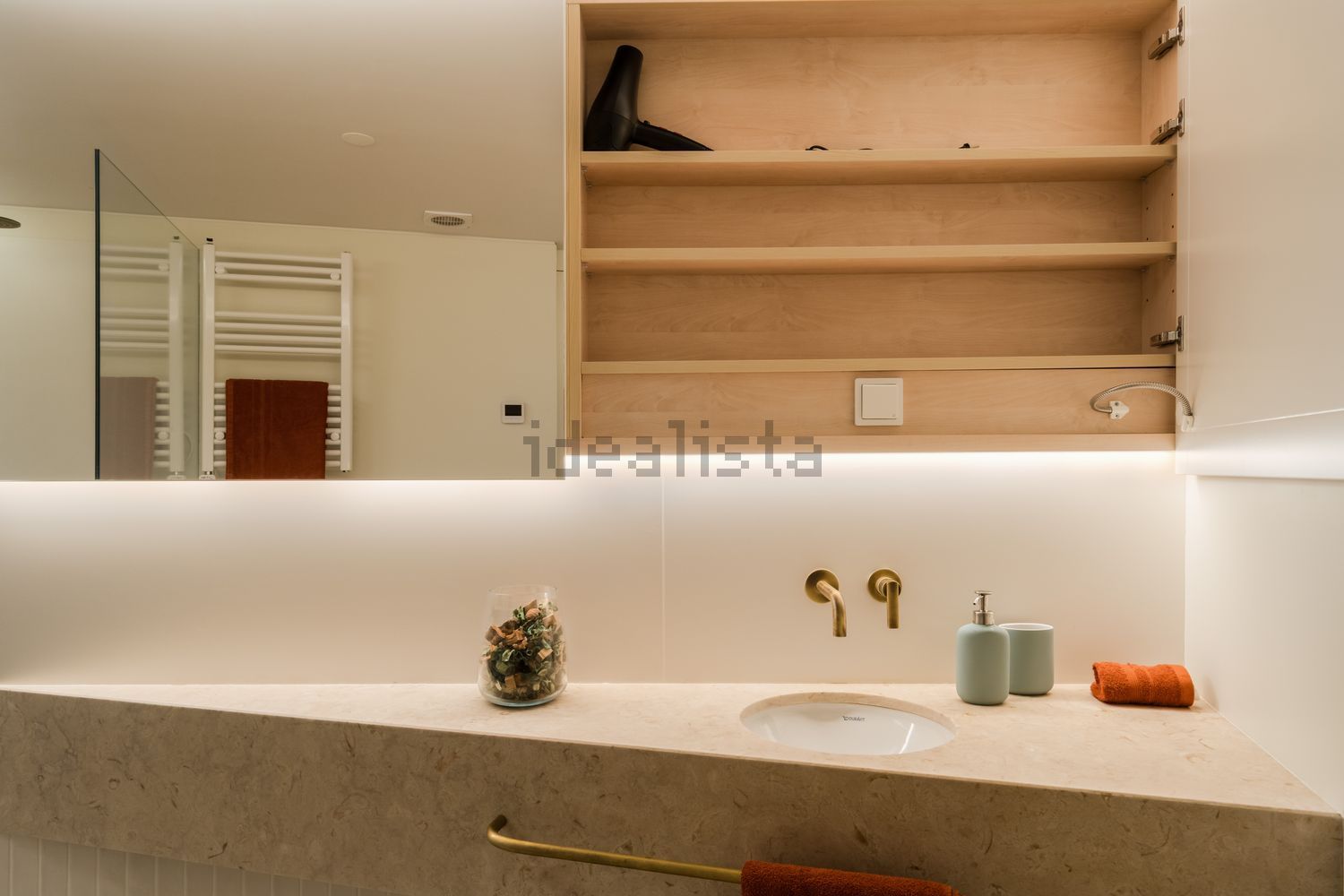 出租公寓 t1在Rua do Telhal, 72 - 卫生间