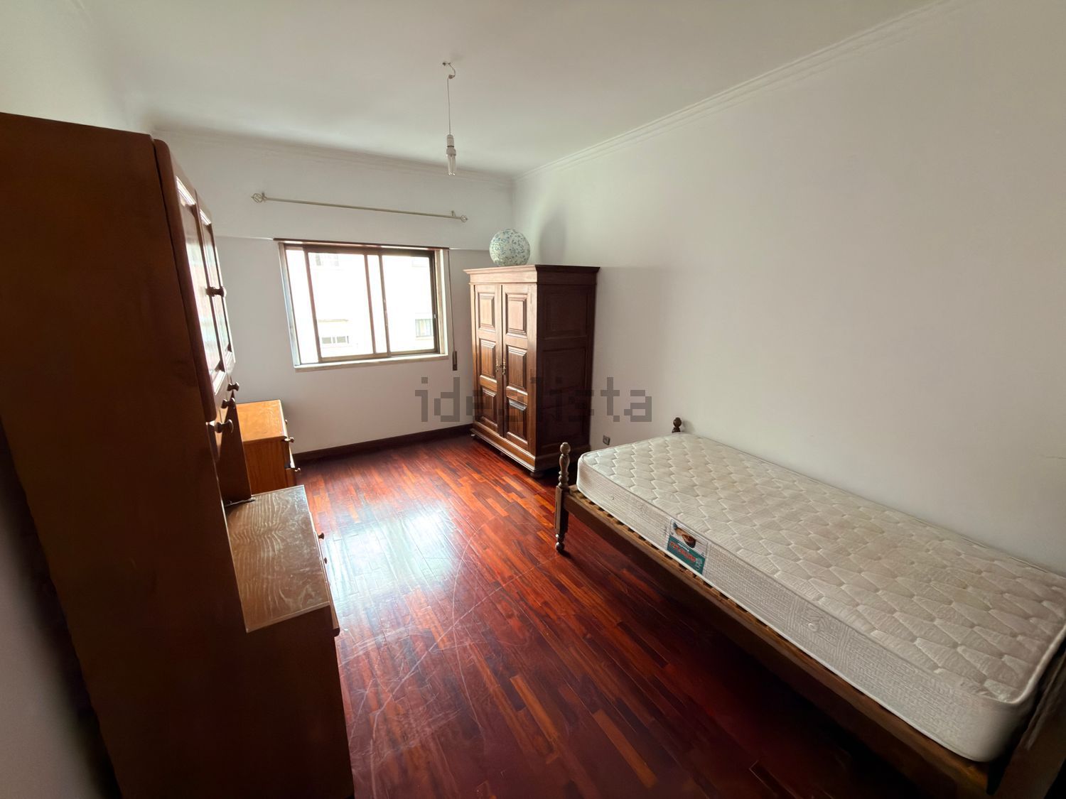 出租房间在Rua Bissau, 9 - 卧室