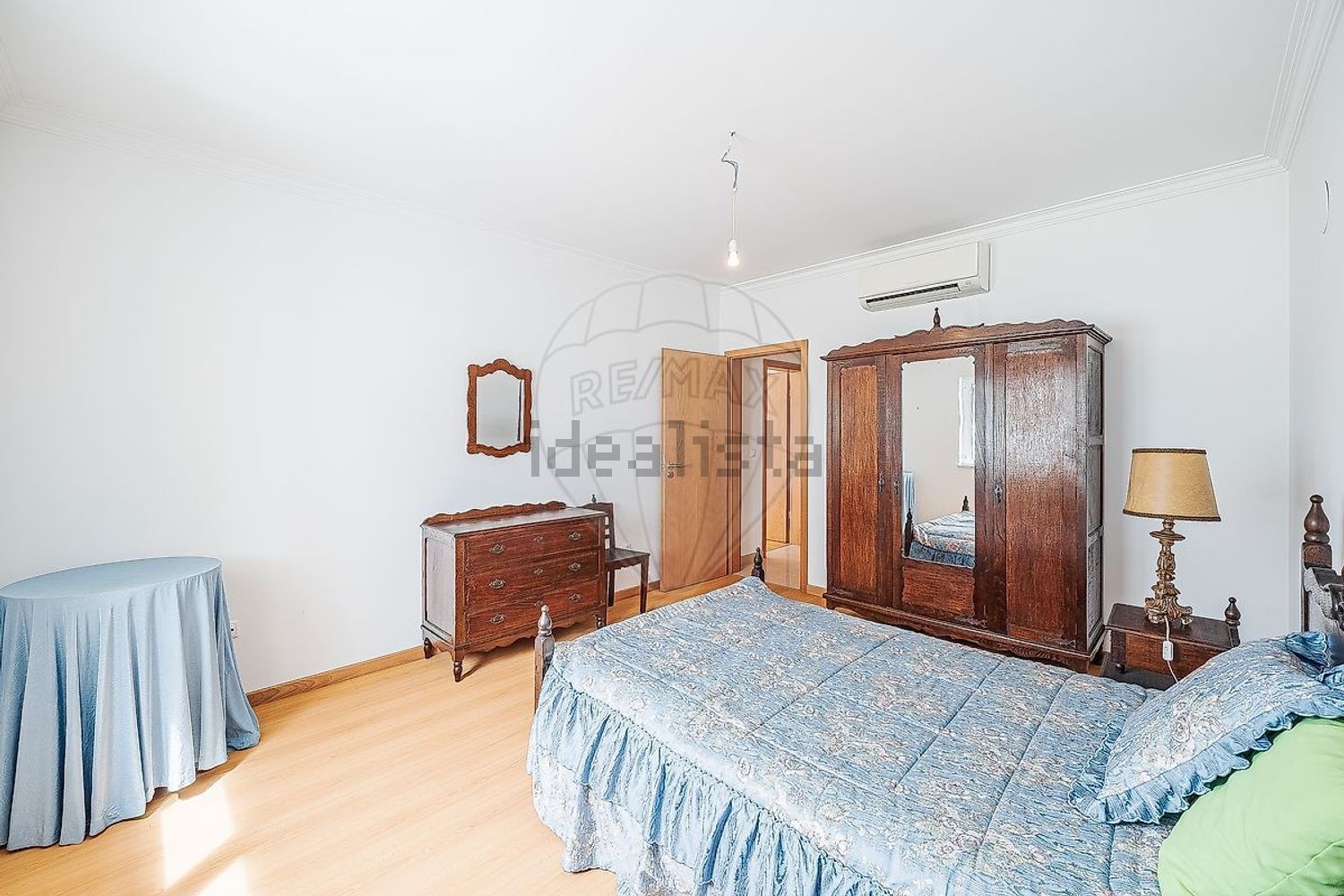 小楼房或独栋别墅出售在Rua Jorge Peixinho - 卧室