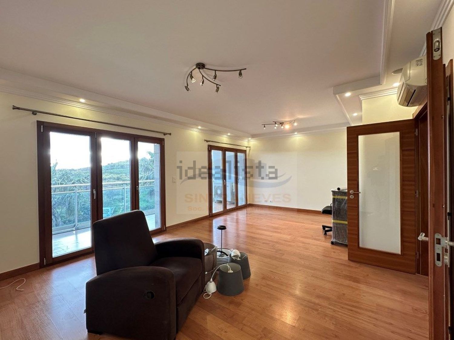 出租公寓 t4在Casal de São Brás - Vila Chã - 客厅