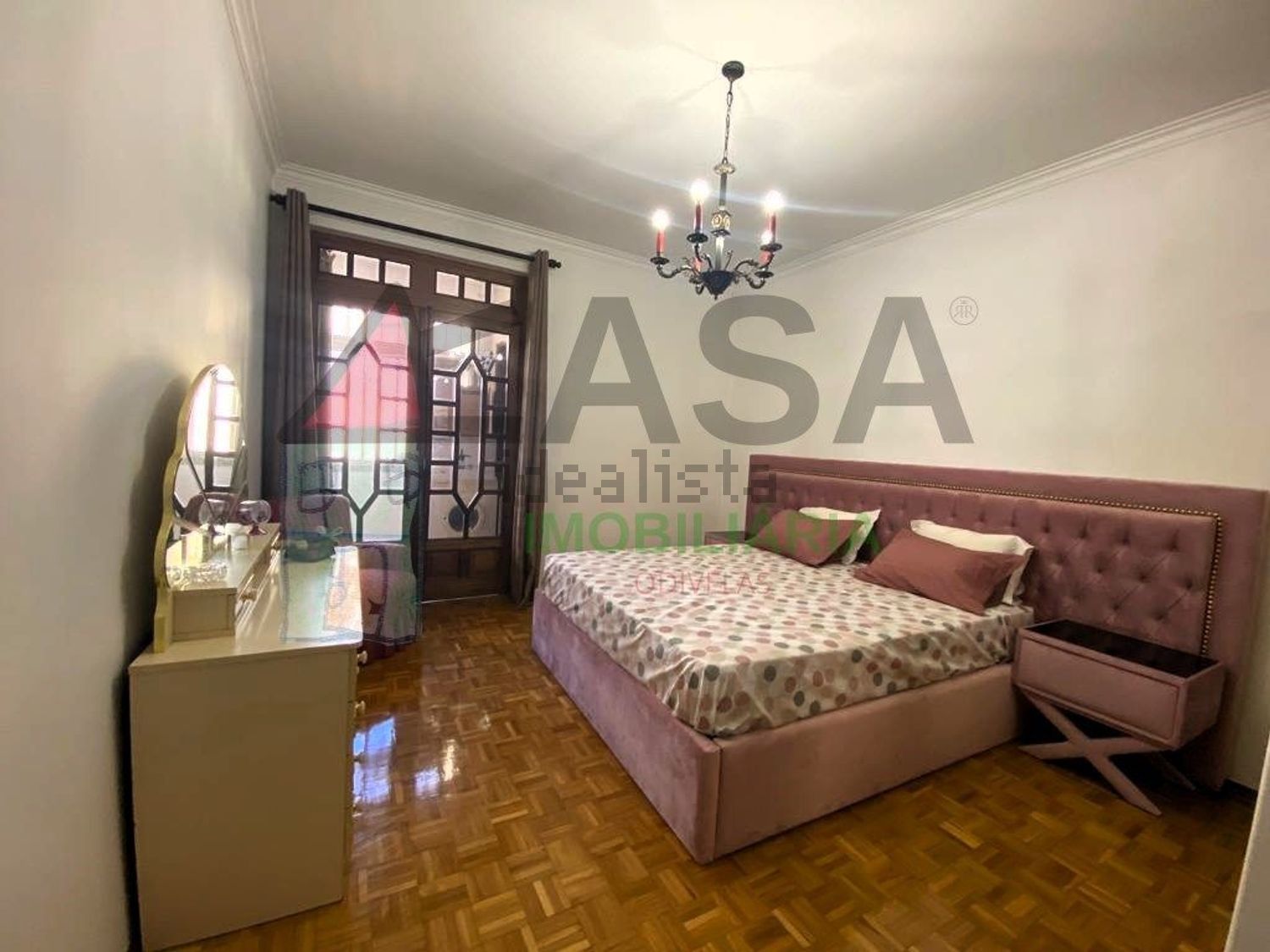 小楼房或独栋别墅出售在Rua Santo Estevão, 194 - 卧室