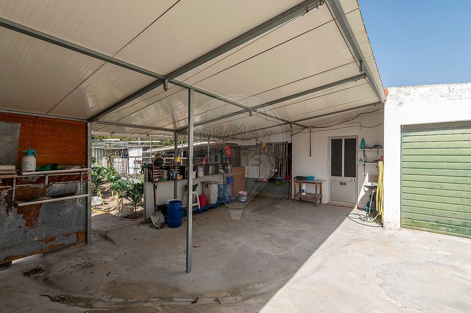 小楼房或独栋别墅出售在Rua Bento de Jesus Caraça - 停车位