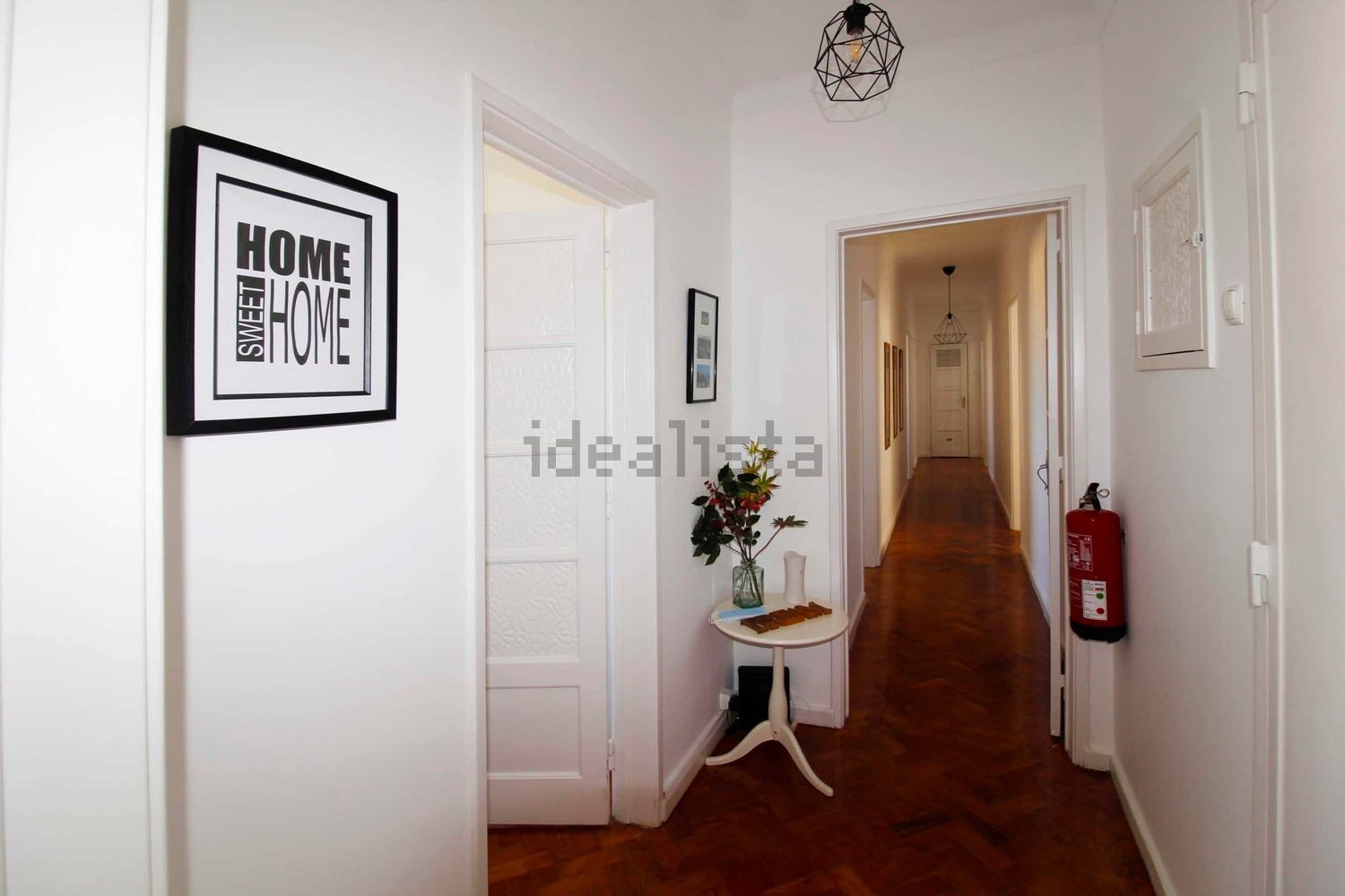 出租房间在Rua Leite de Vasconcelos, 77 - 过道