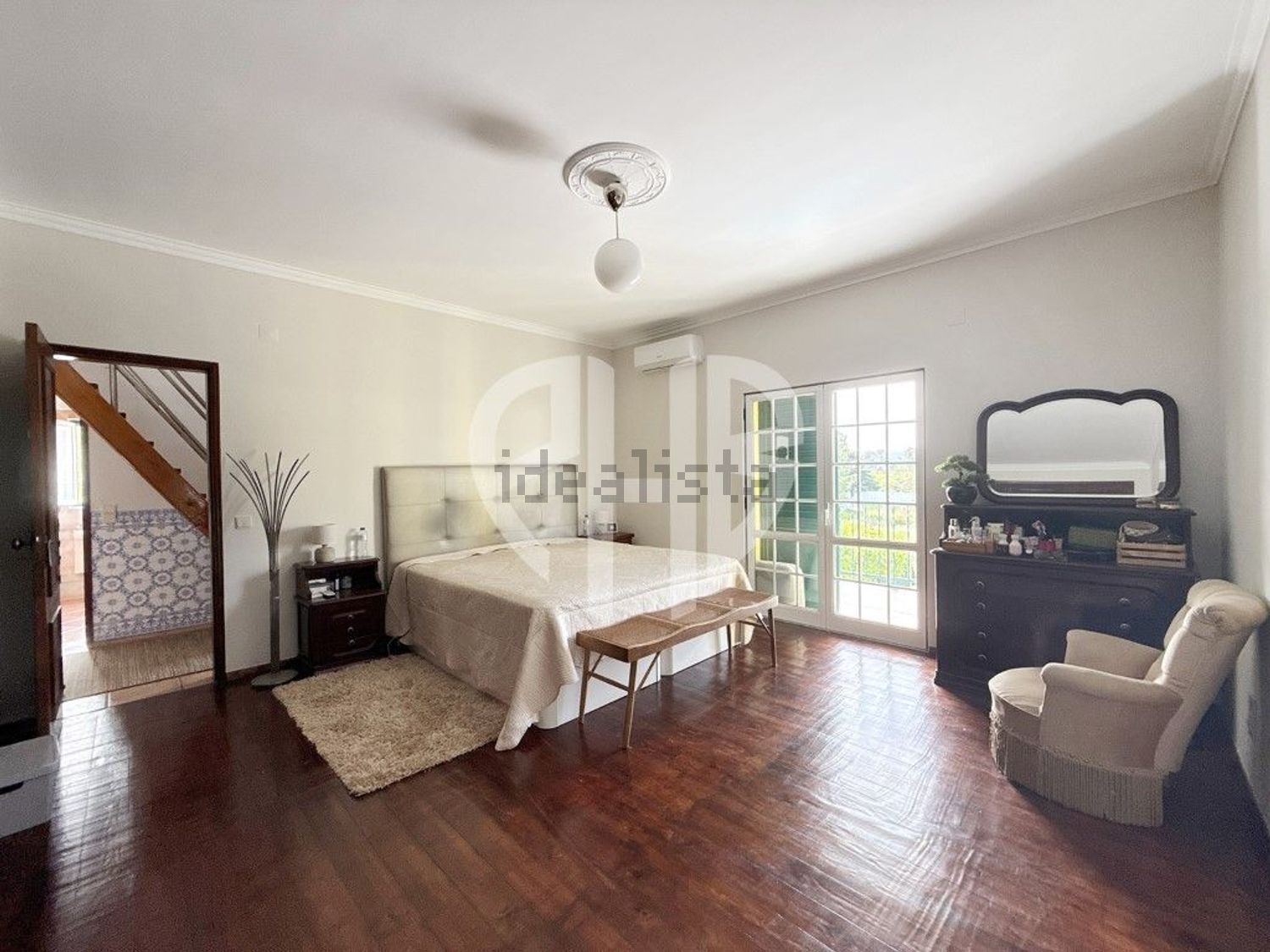 小楼房或独栋别墅出售Cm1029 - 客厅