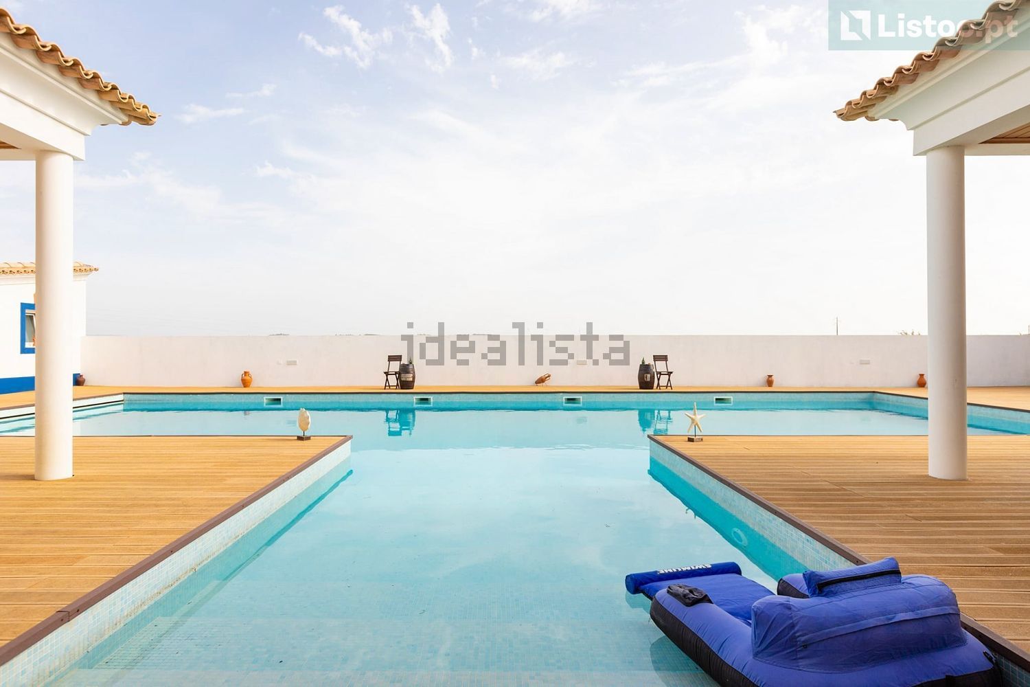 小楼房或别墅出售在Caminho da Murteira - 游泳池