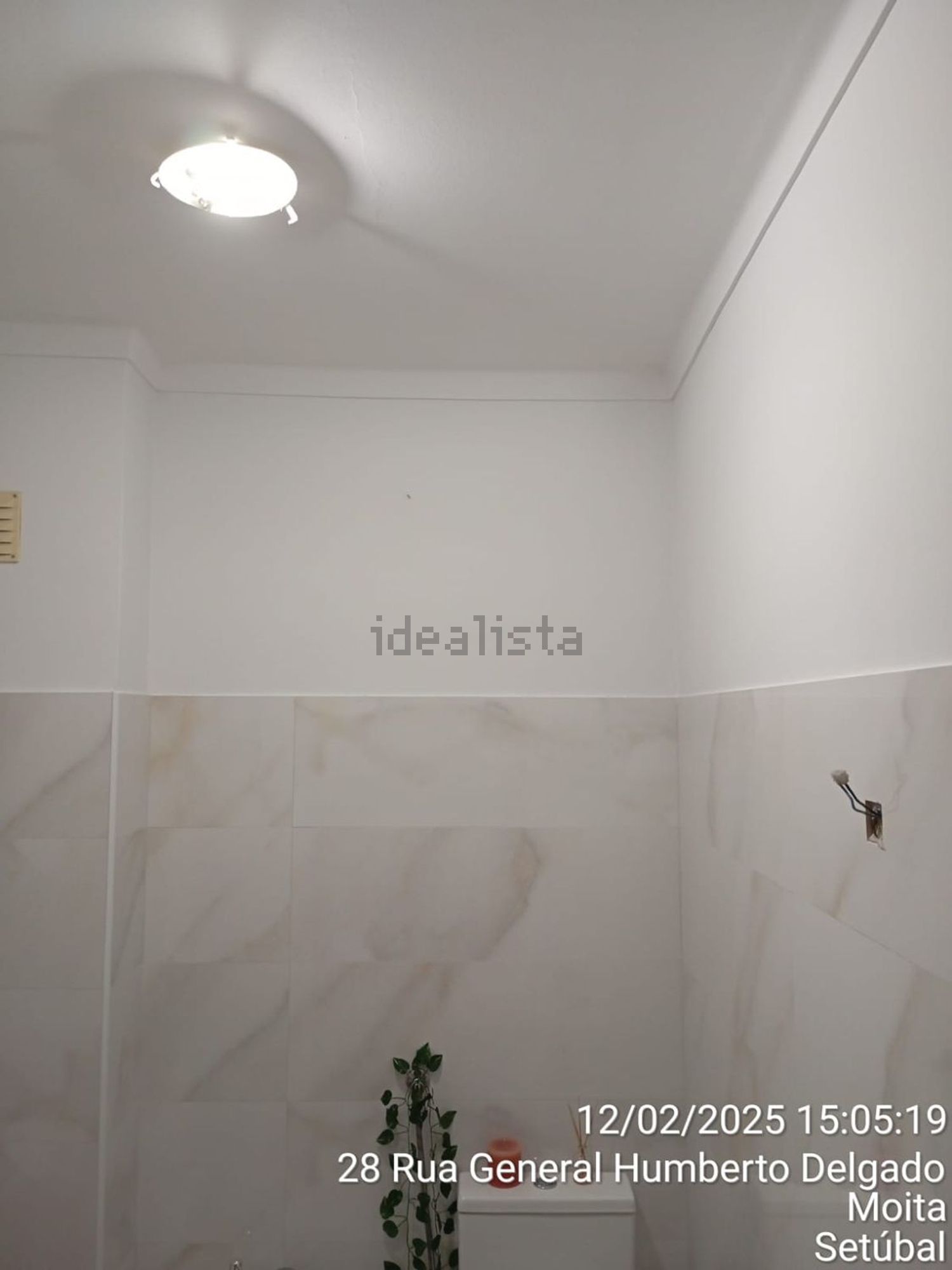 出租公寓 t2在Rua General Humberto Delgado, 28 - 卫生间