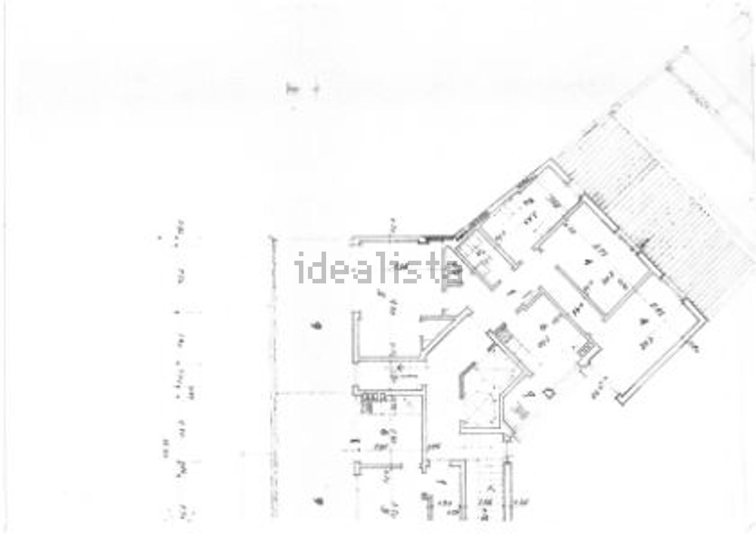 复式公寓出售在Rua da Academia das Ciências - 平面图