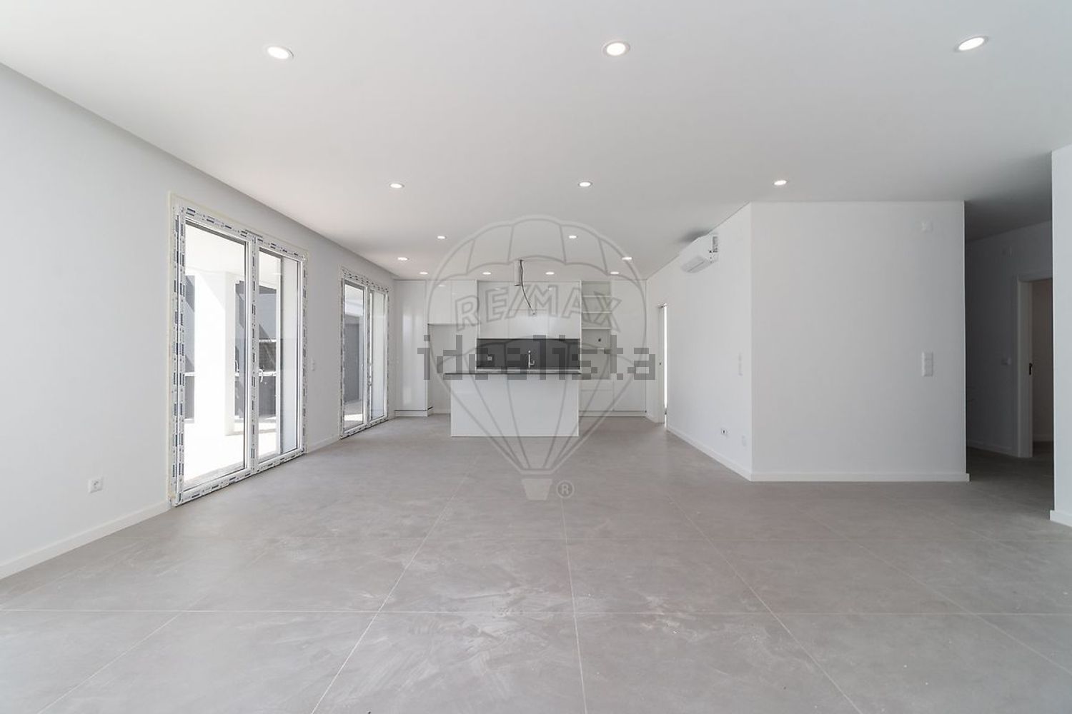 小楼房或独栋别墅出售在Rua Aquilino Ribeiro - 居住