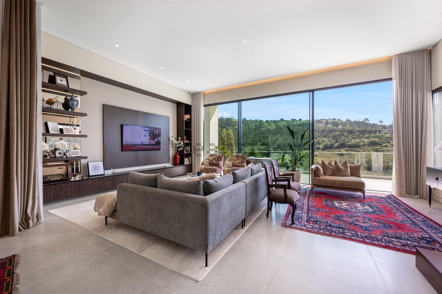 小楼房或独栋别墅出售在Rua das Lombas - 客厅