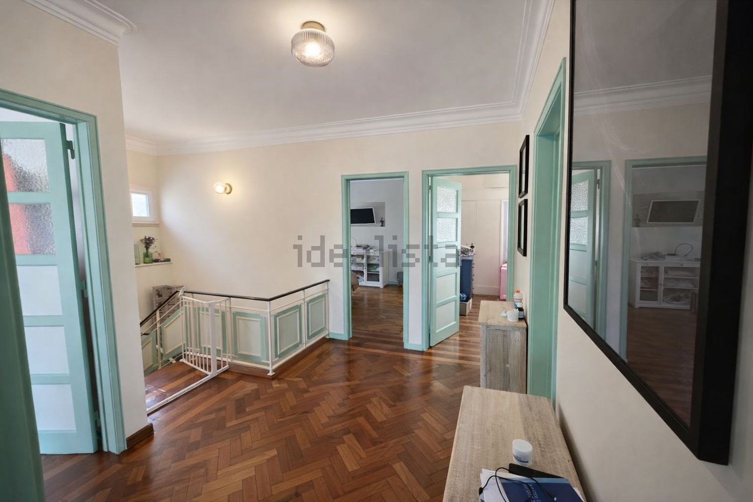 小楼房或独栋别墅出售在Estrada Nacional 10 - 客厅