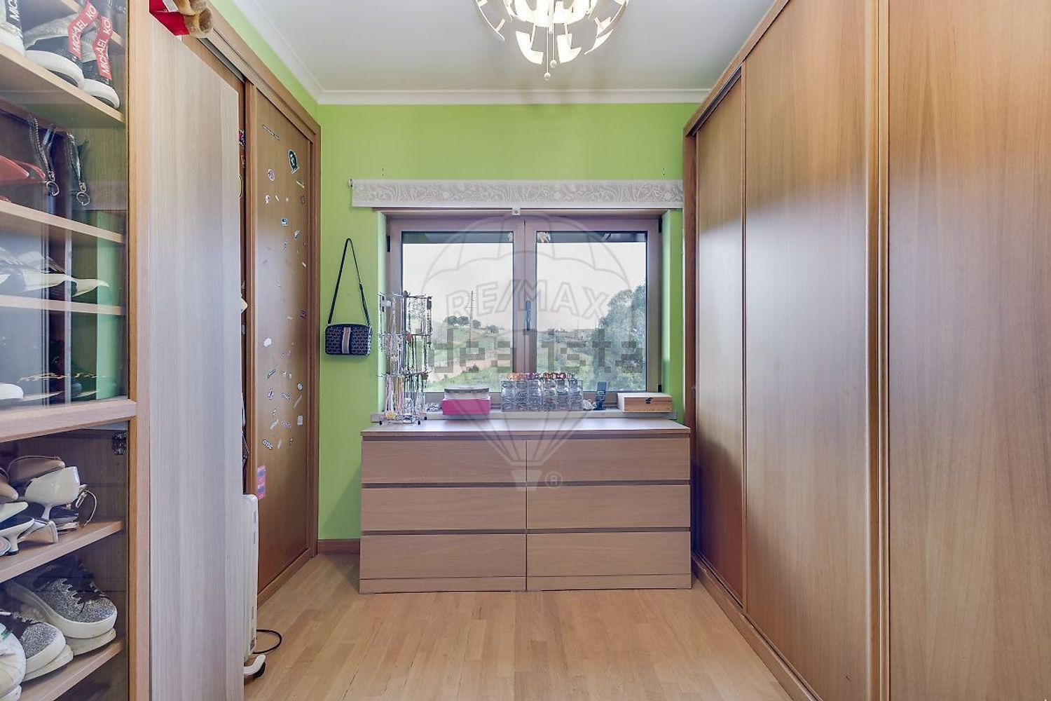 小楼房或独栋别墅出售在Rua Forças Armadas - 照片