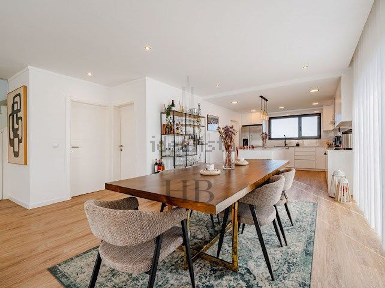 小楼房或独栋别墅出售magoito - 餐厅