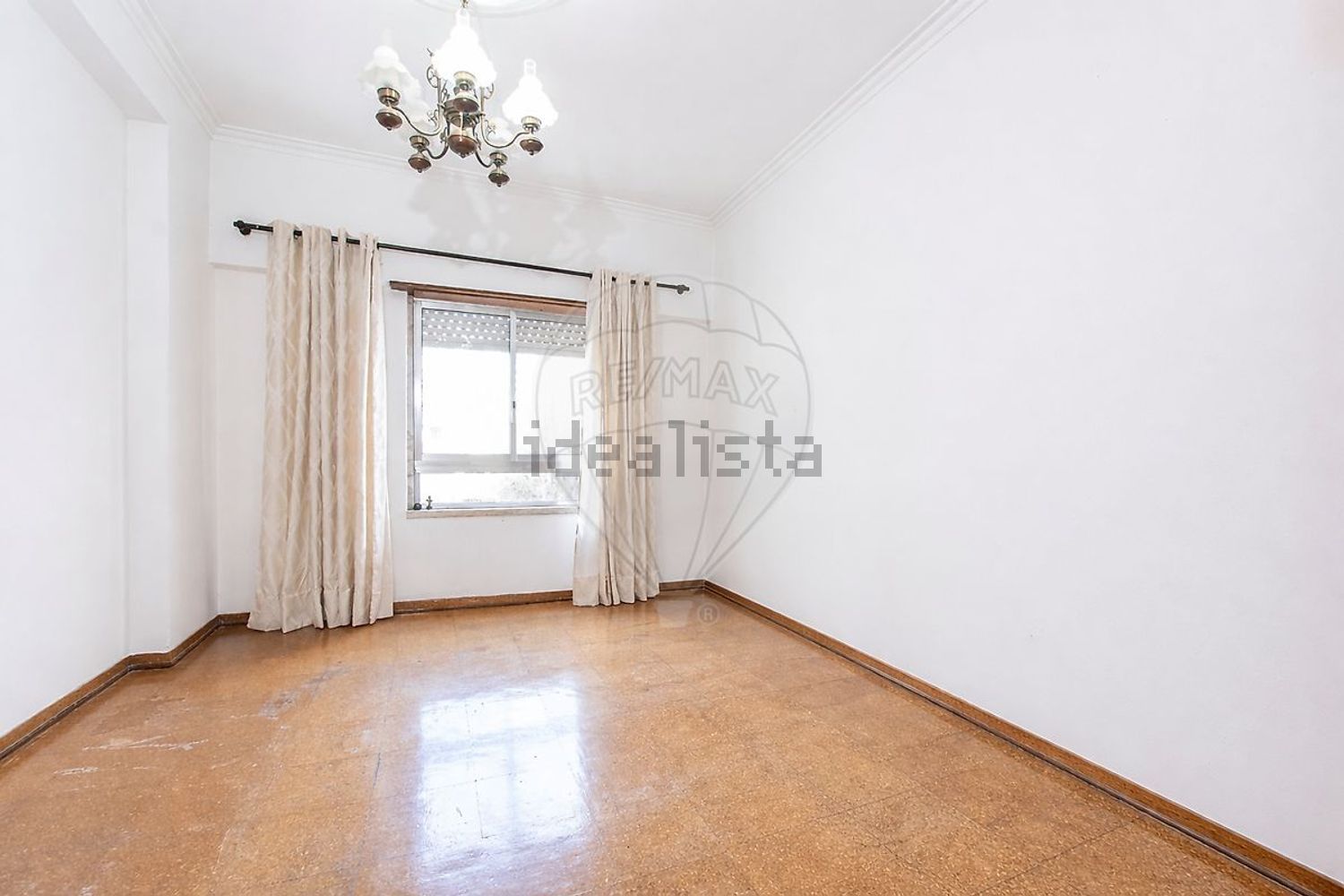 出租公寓 t3在Rua Almirante Gago Coutinho - 照片