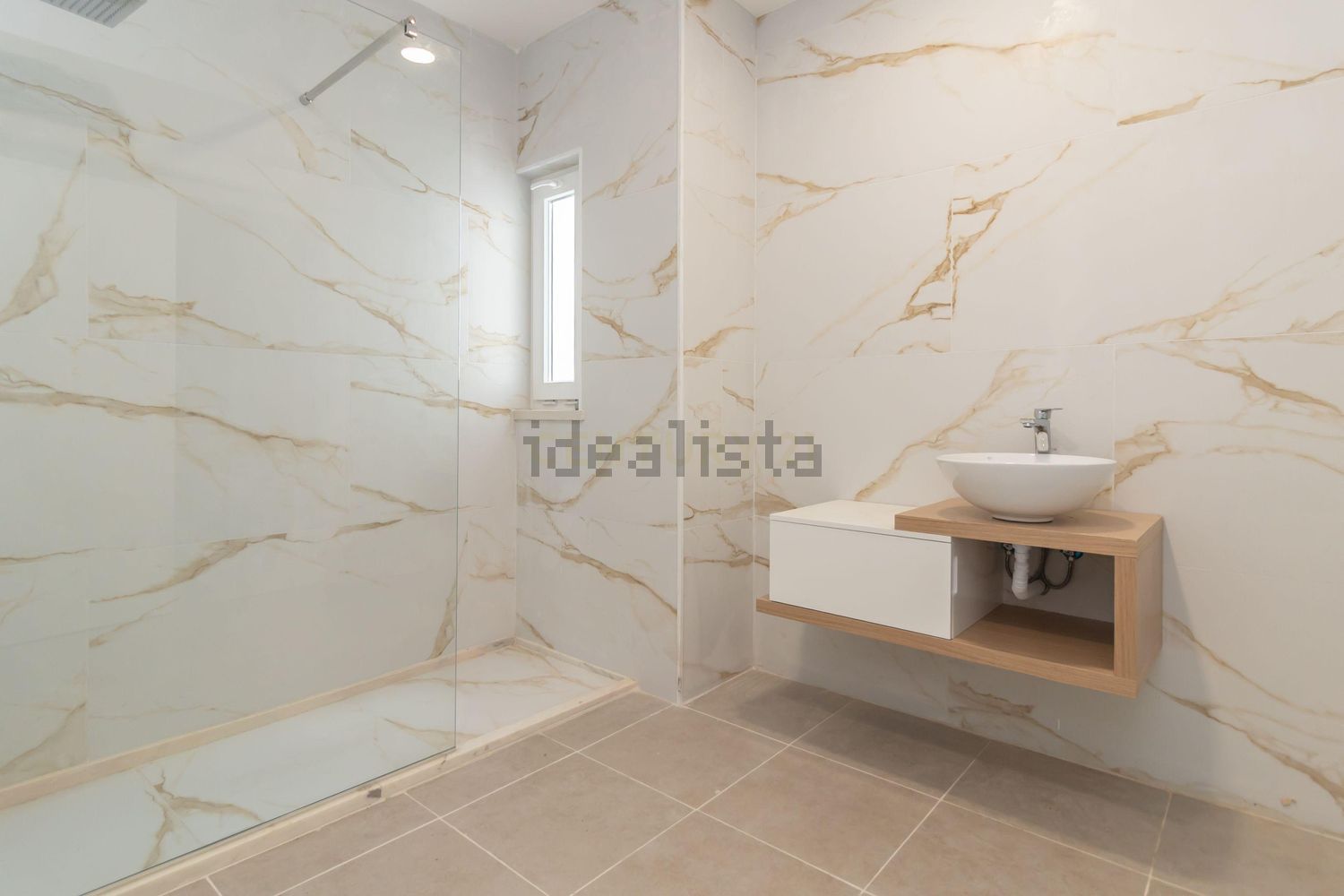 小楼房或独栋别墅出售在Avenida do Canto do Pinheiro - 卫生间