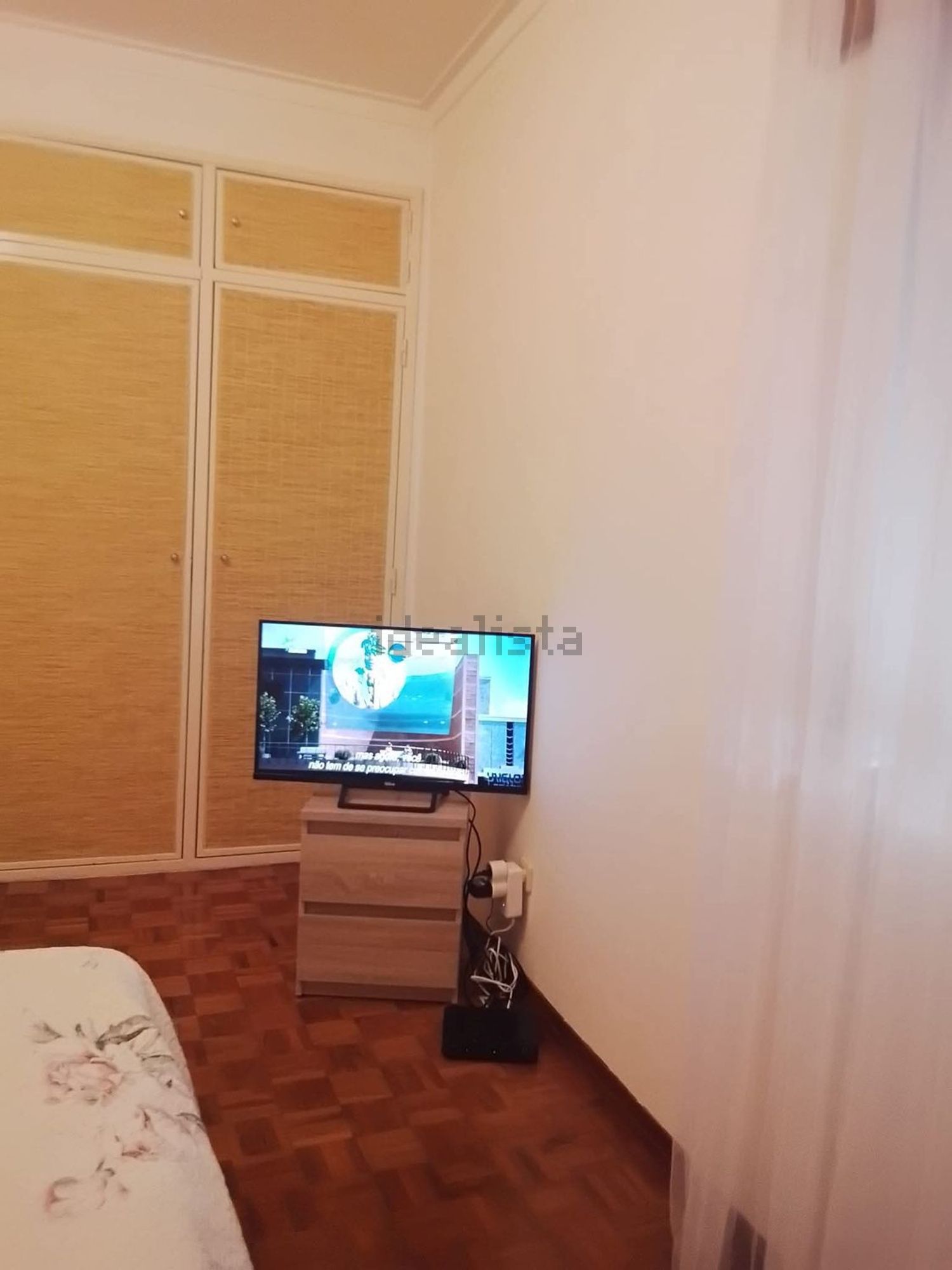 出租房间在Avenida Azedo Gneco, 4 - 卧室