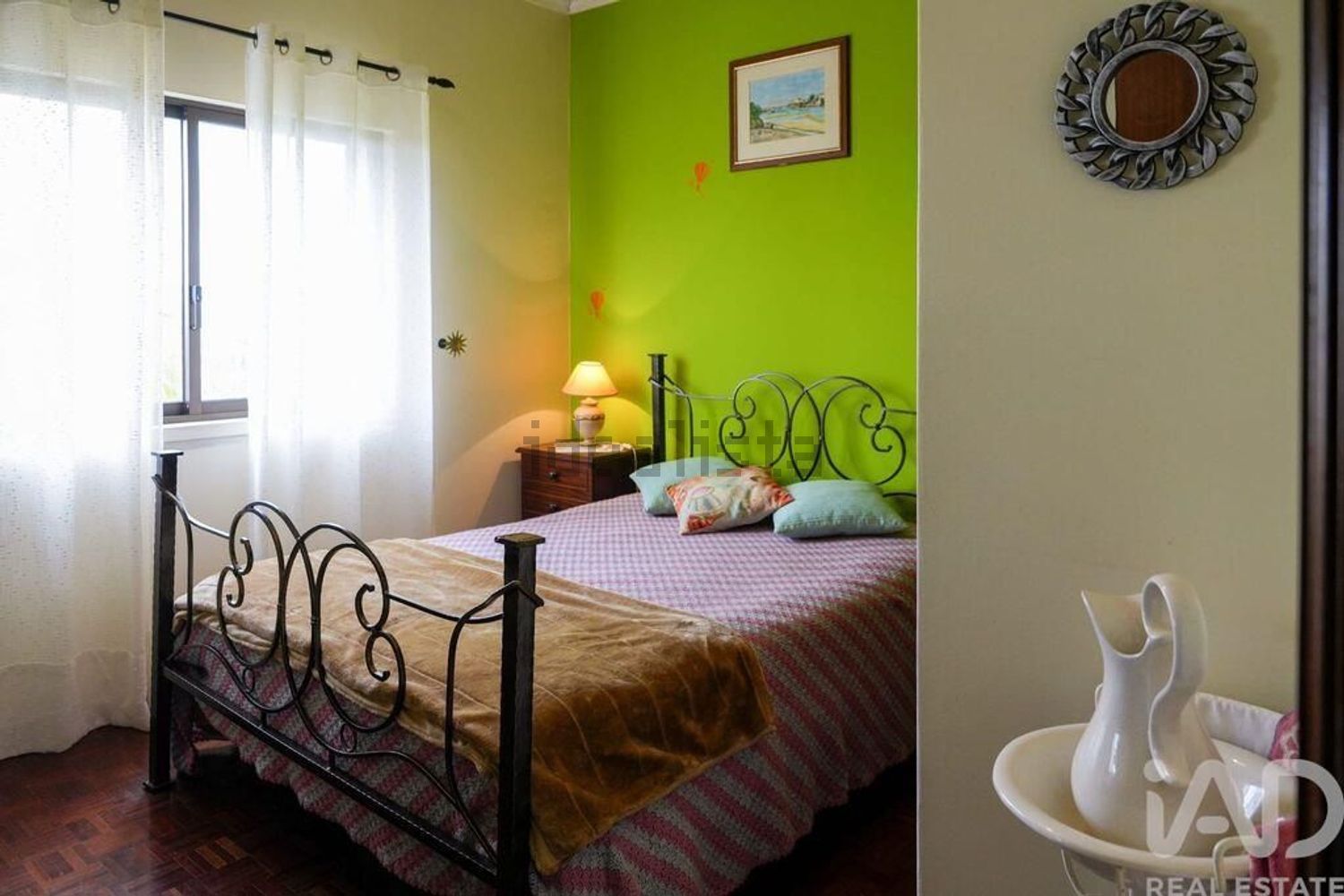 小楼房或独栋别墅出售在Carregado e Cadafais - 卧室