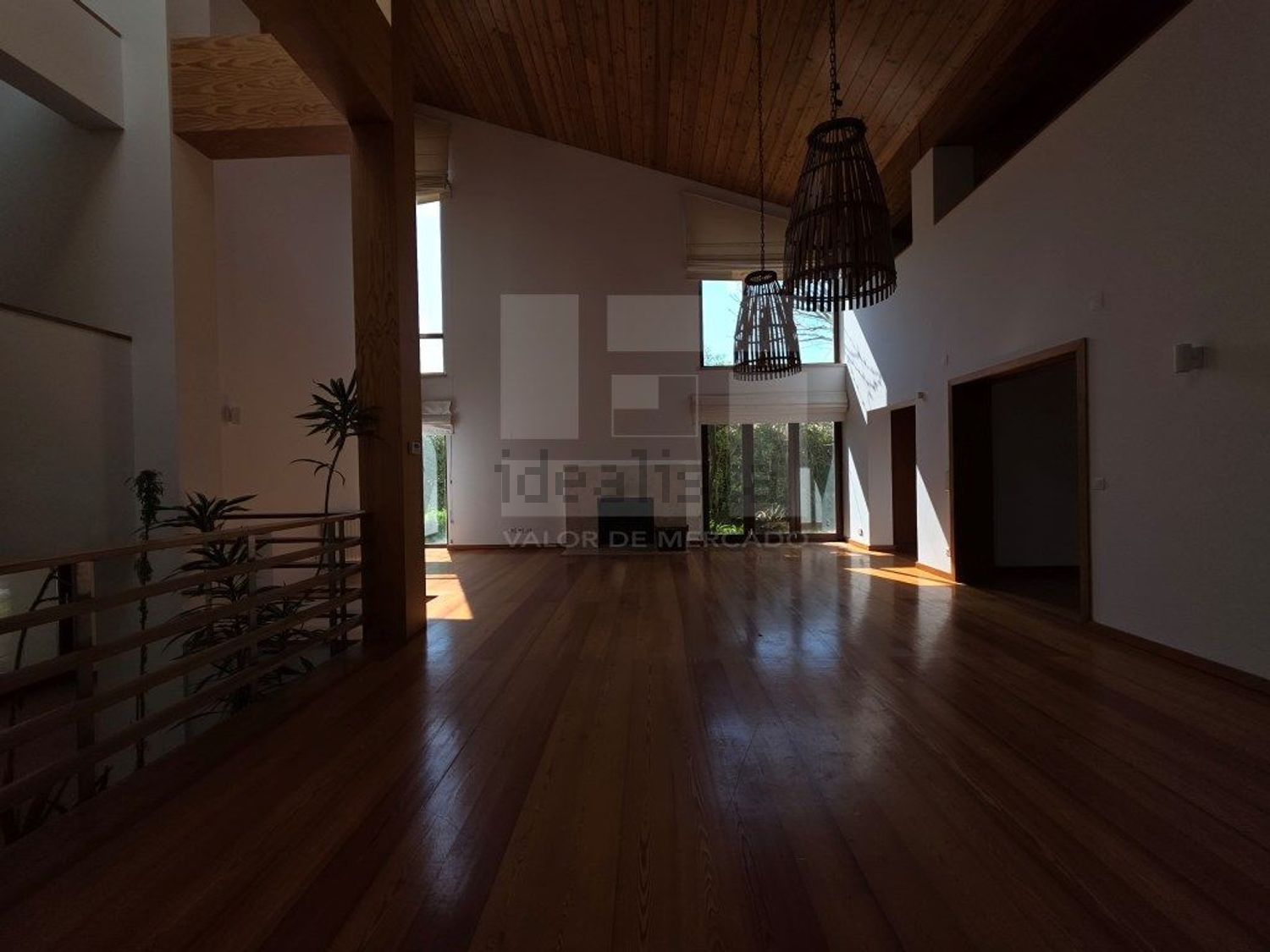 出租小楼房或独栋别墅在Rua Mato da Mina, 22 - 客厅