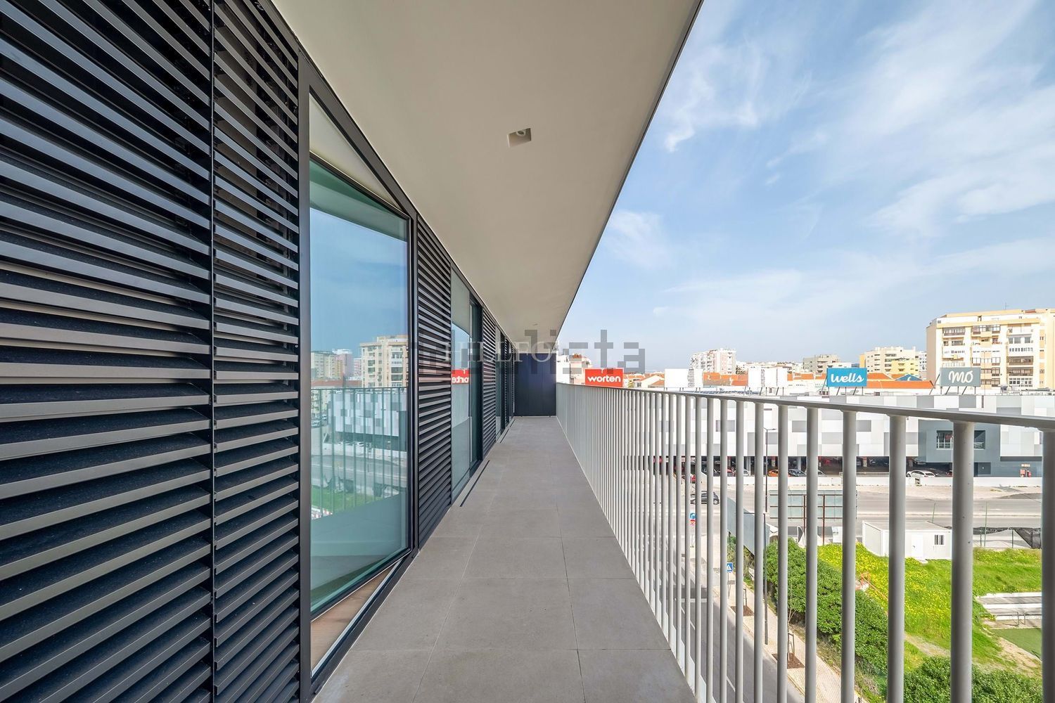 出租公寓 t2在Rua Bombeiros Voluntários do Barreiro, 31 - 阳台