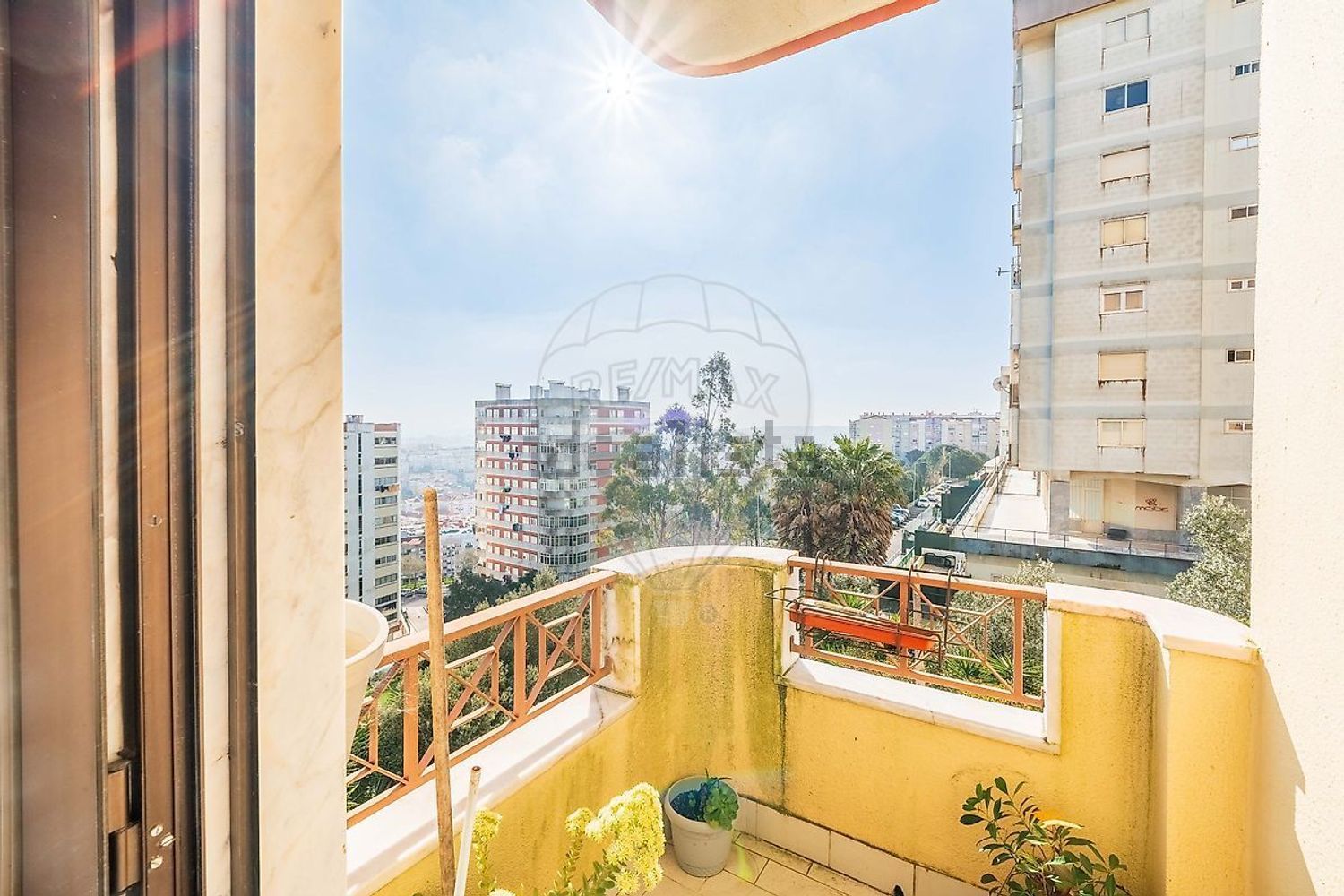 公寓 t3出售在Rua José Régio - 阳台