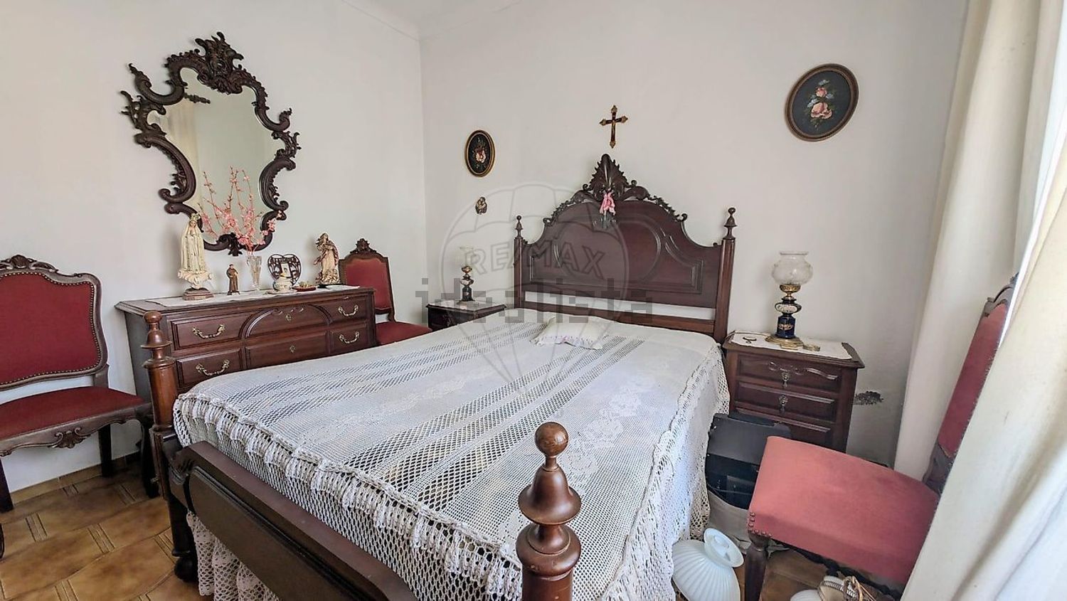 小楼房或独栋别墅出售在Rua 1º de Maio - 卧室