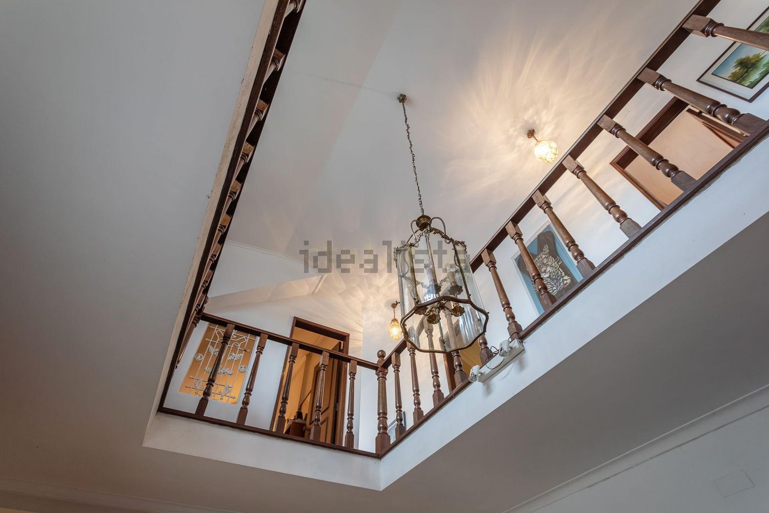 小楼房或独栋别墅出售在Cobre - 详情