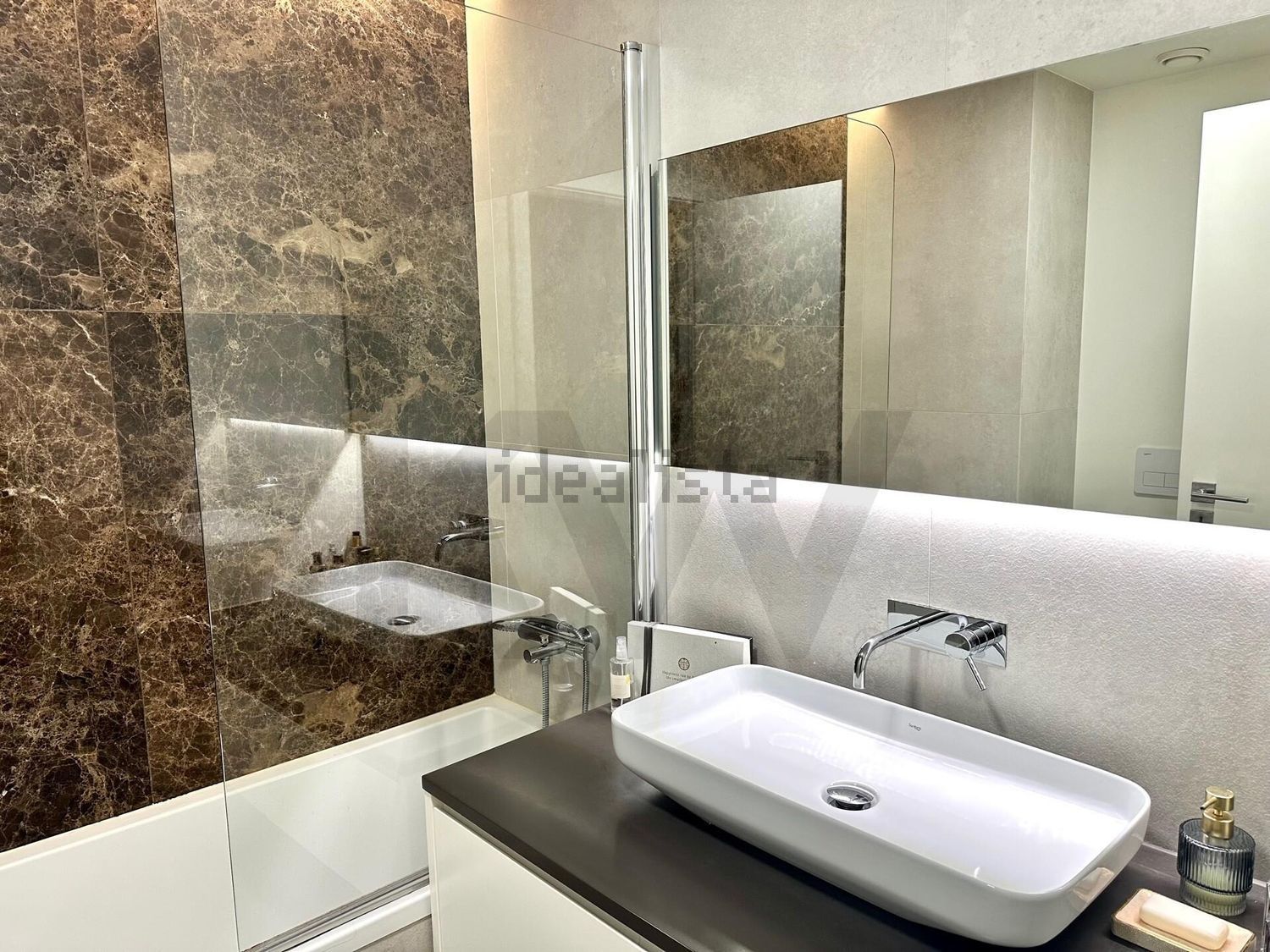 出租公寓 t2在Rua das Flores s/n - 卫生间