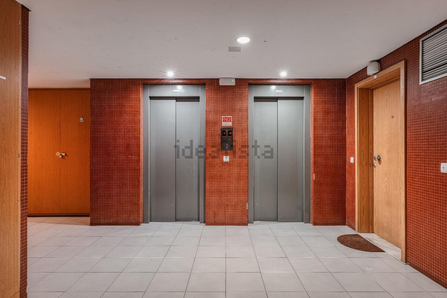 公寓 t3出售在Rua Fernando Gusmão - 照片