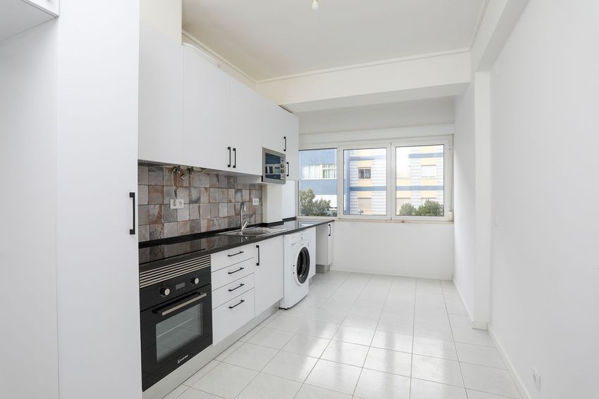 公寓 t2出售在Rua Amadeu de Sousa Cardoso