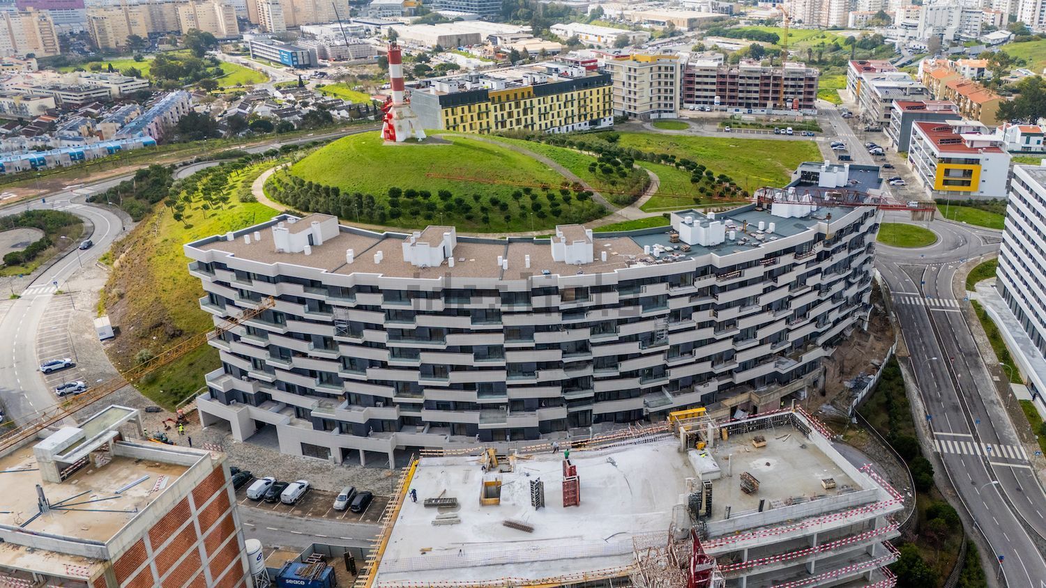 顶层公寓出售在Rua Nicolau Breyner, 9 - 照片