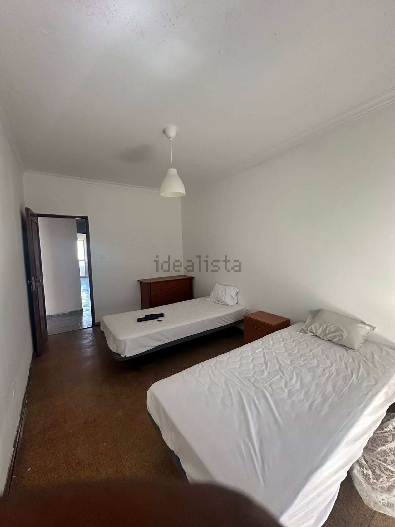 出租房间在Rua Bissau, 2 - 卧室