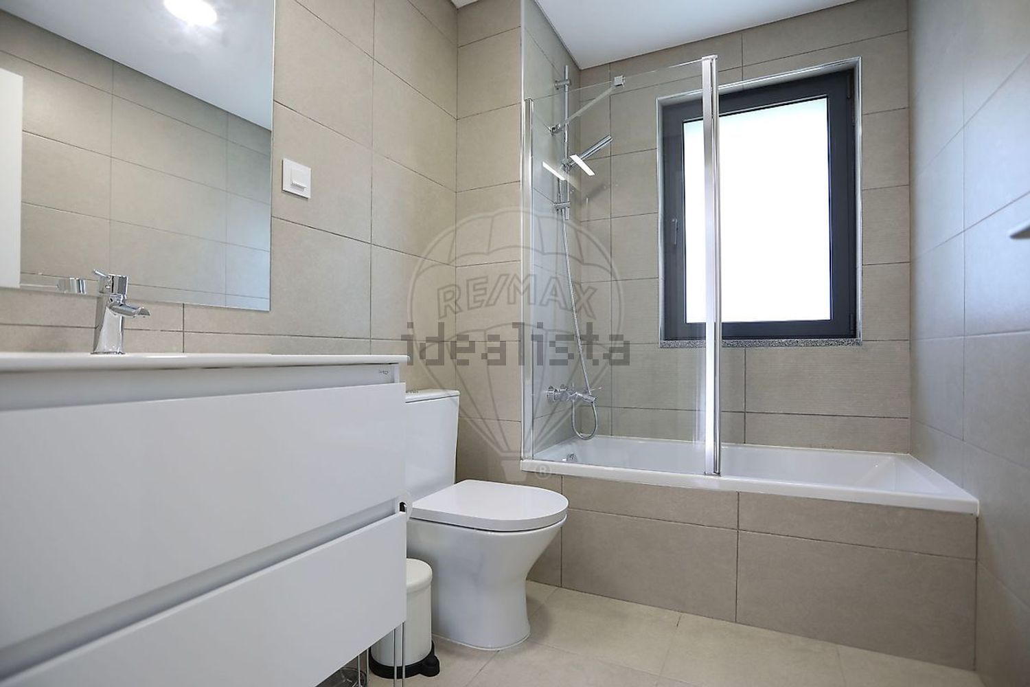 公寓 t3出售在Travessa Ivone Silva - 卫生间