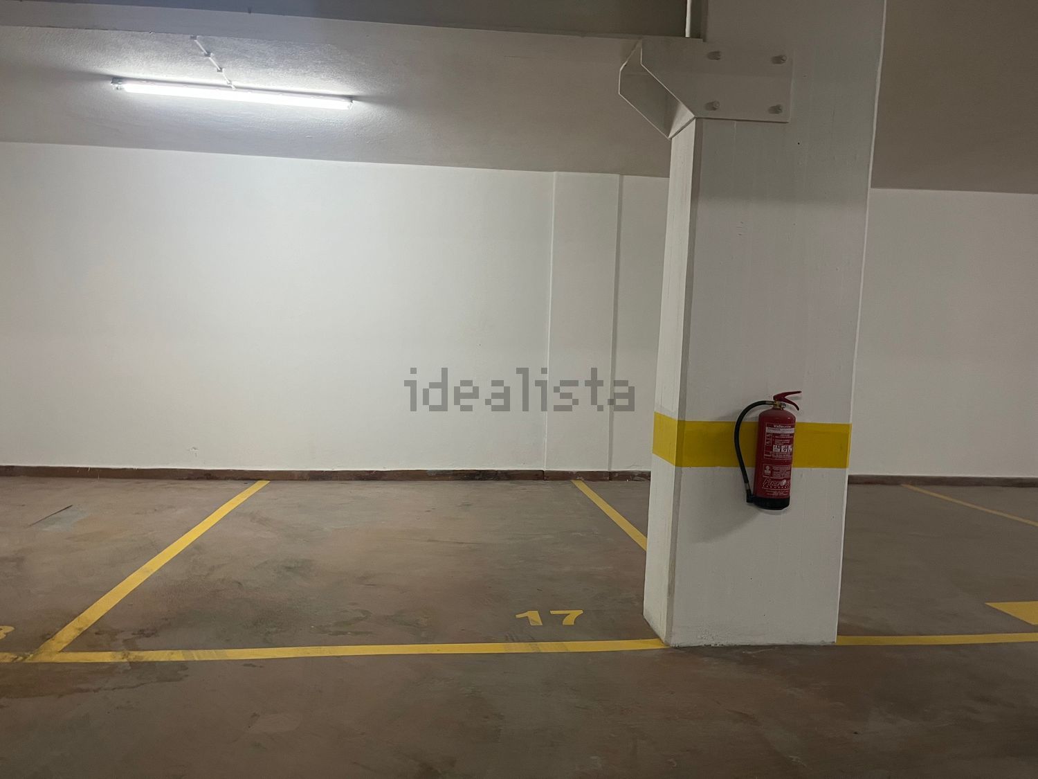 出租公寓 t1在Avenida 5 de Outubro - 停车位