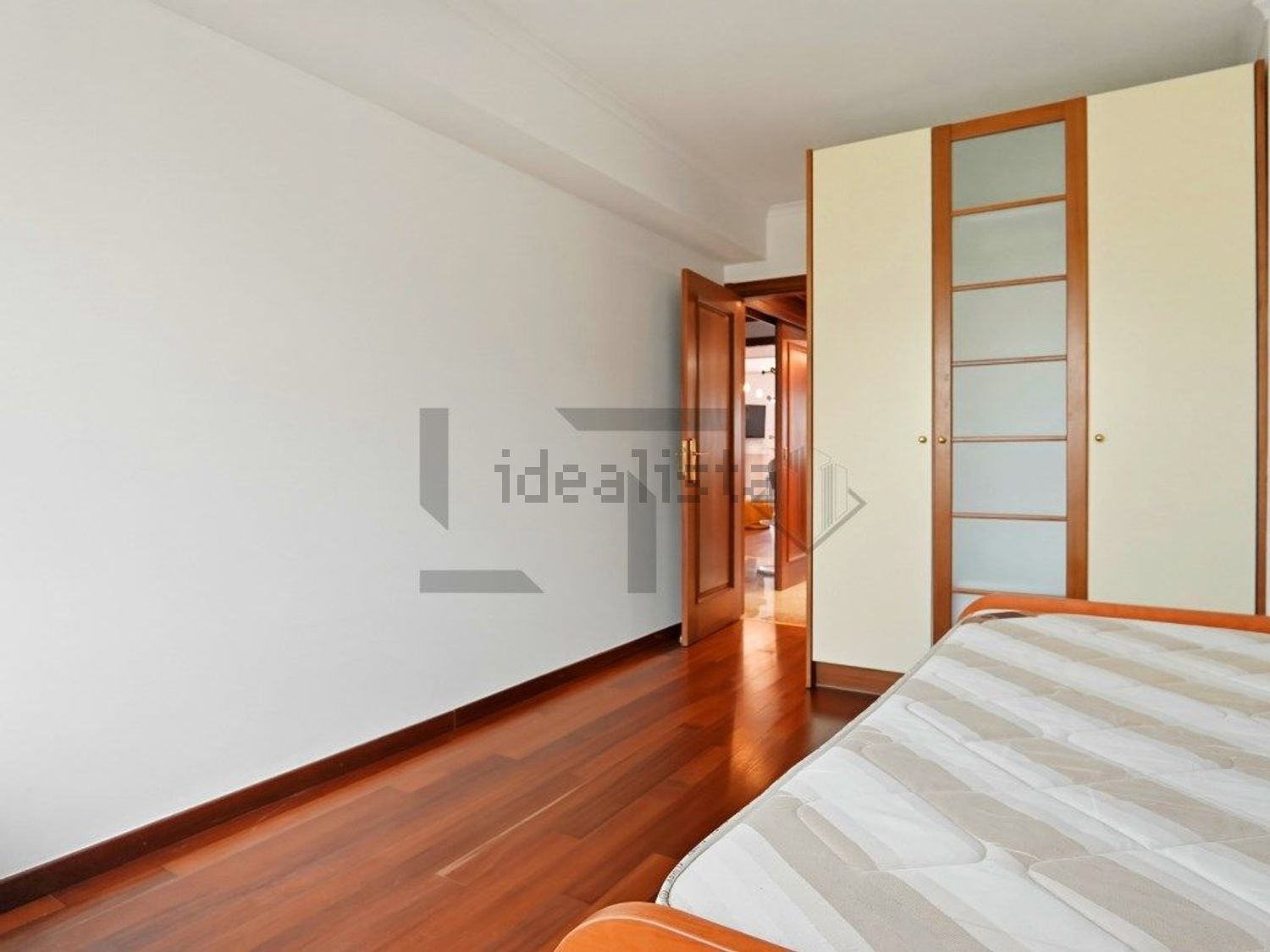 出租公寓 t2在Rua Comandante Cousteau - 卧室