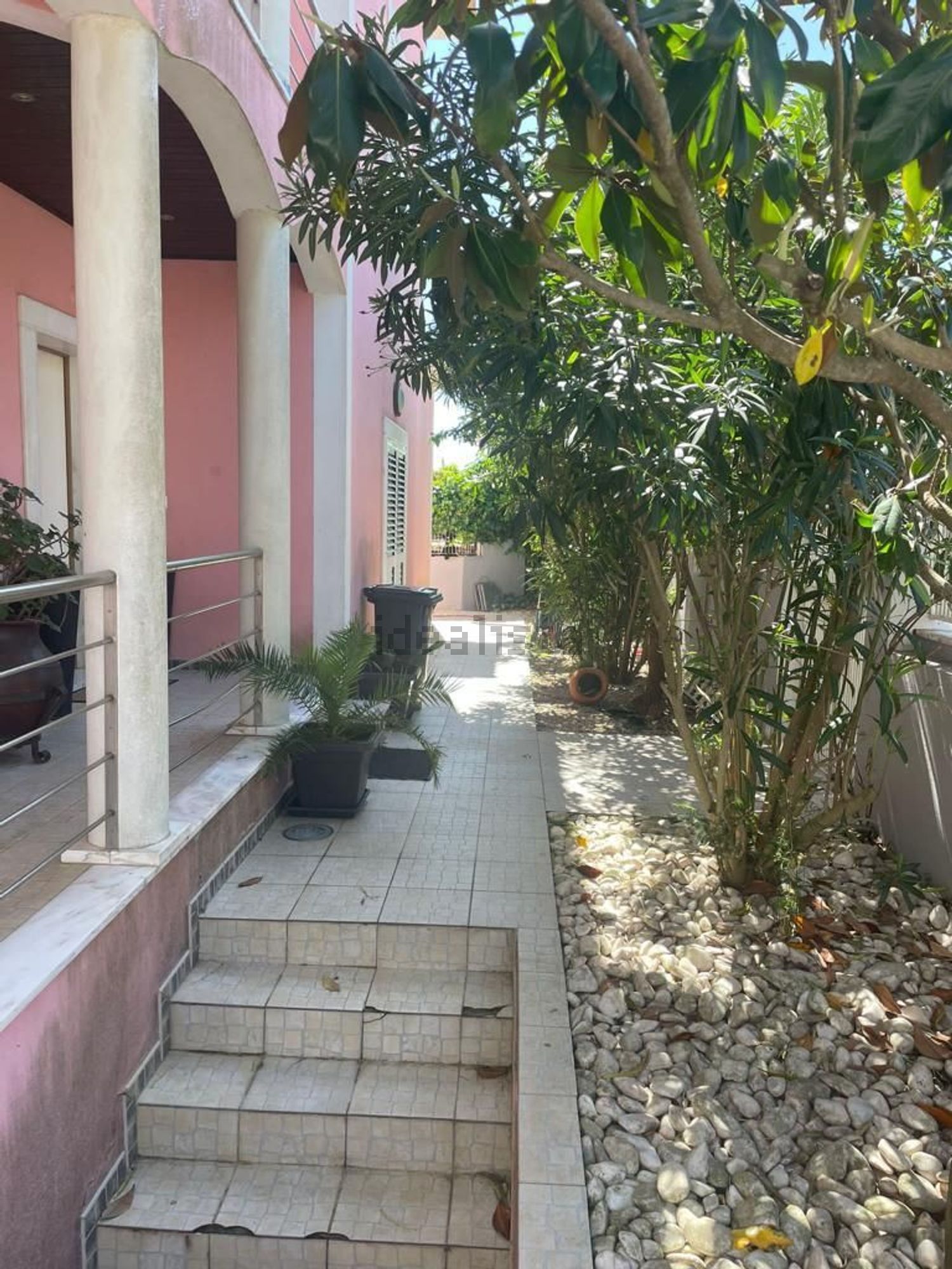 小楼房或独栋别墅出售在Porto Salvo - 花园