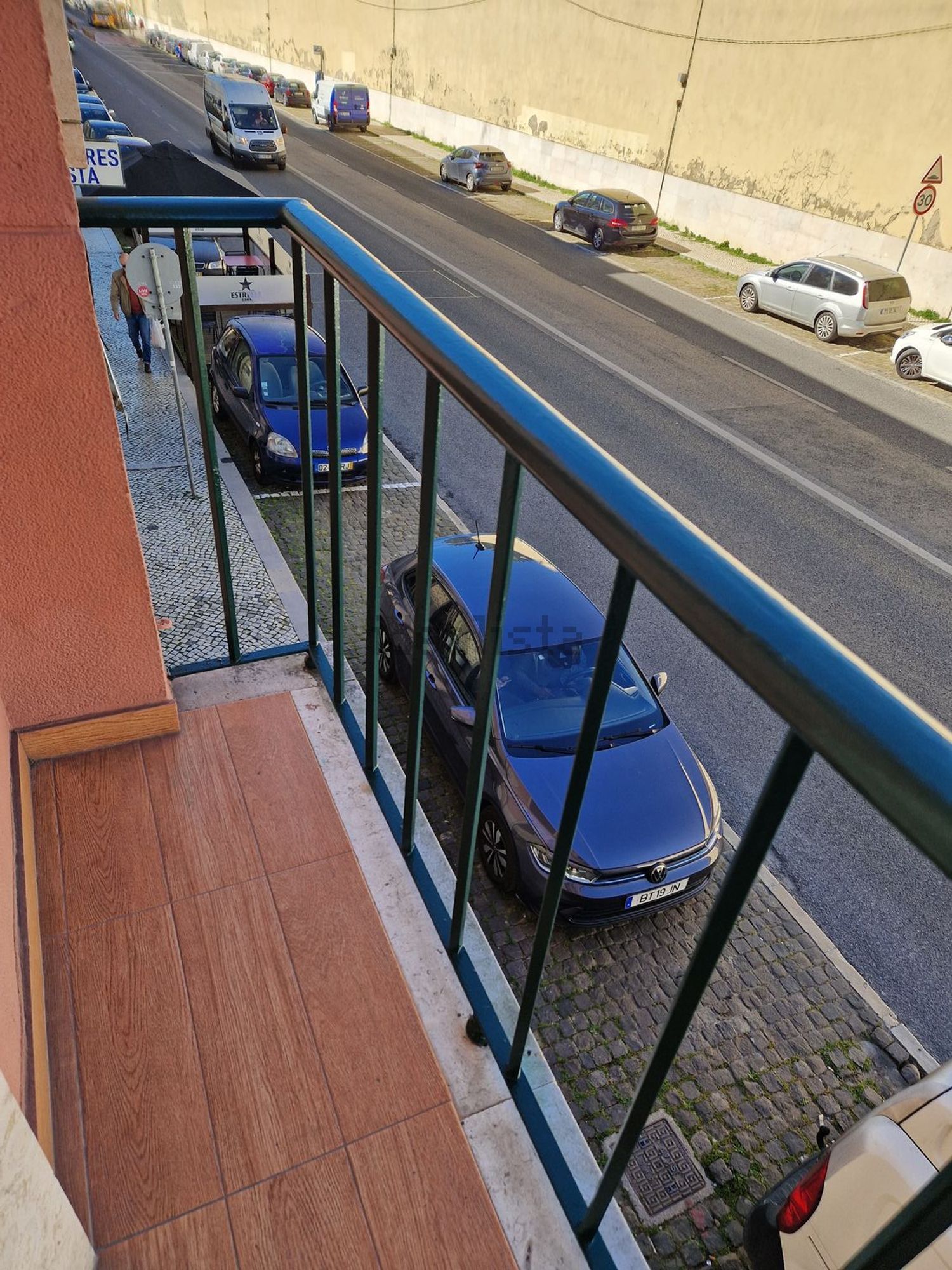 公寓 t2出售在Rua Morais Soares, 3 - 阳台