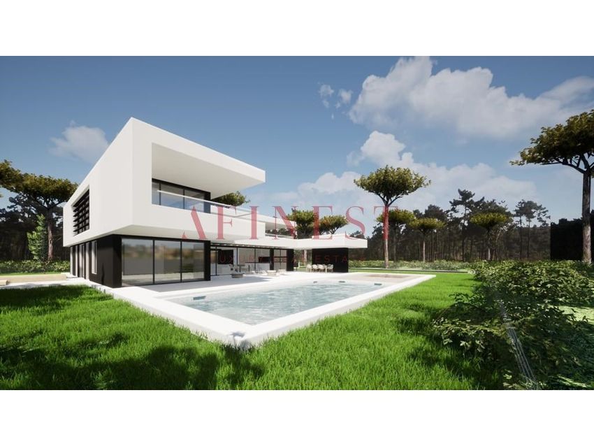 小楼房或独栋别墅出售在Rua do Tojo