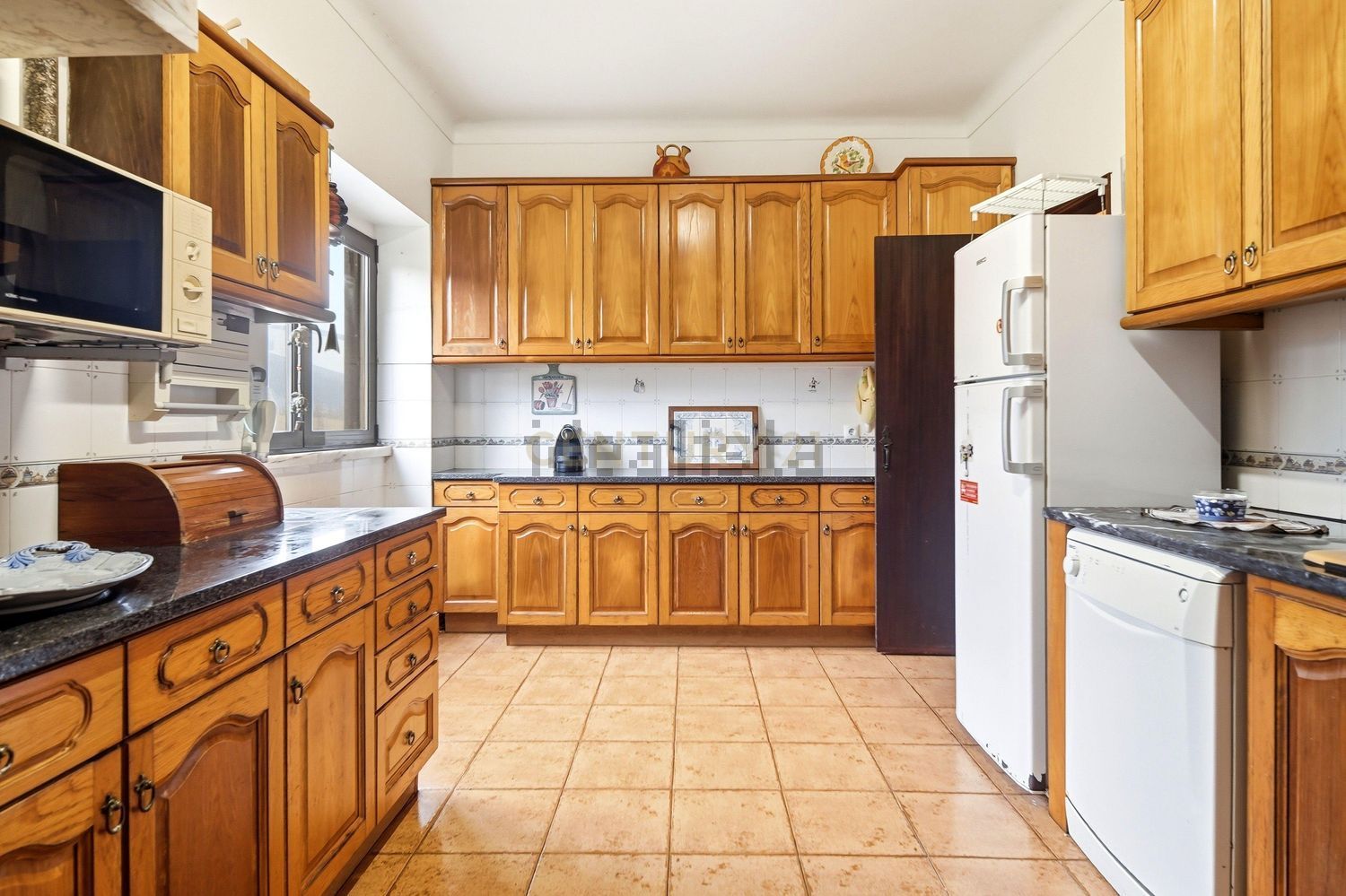 小楼房或独栋别墅出售在Rua do Bairro Novo - 厨房