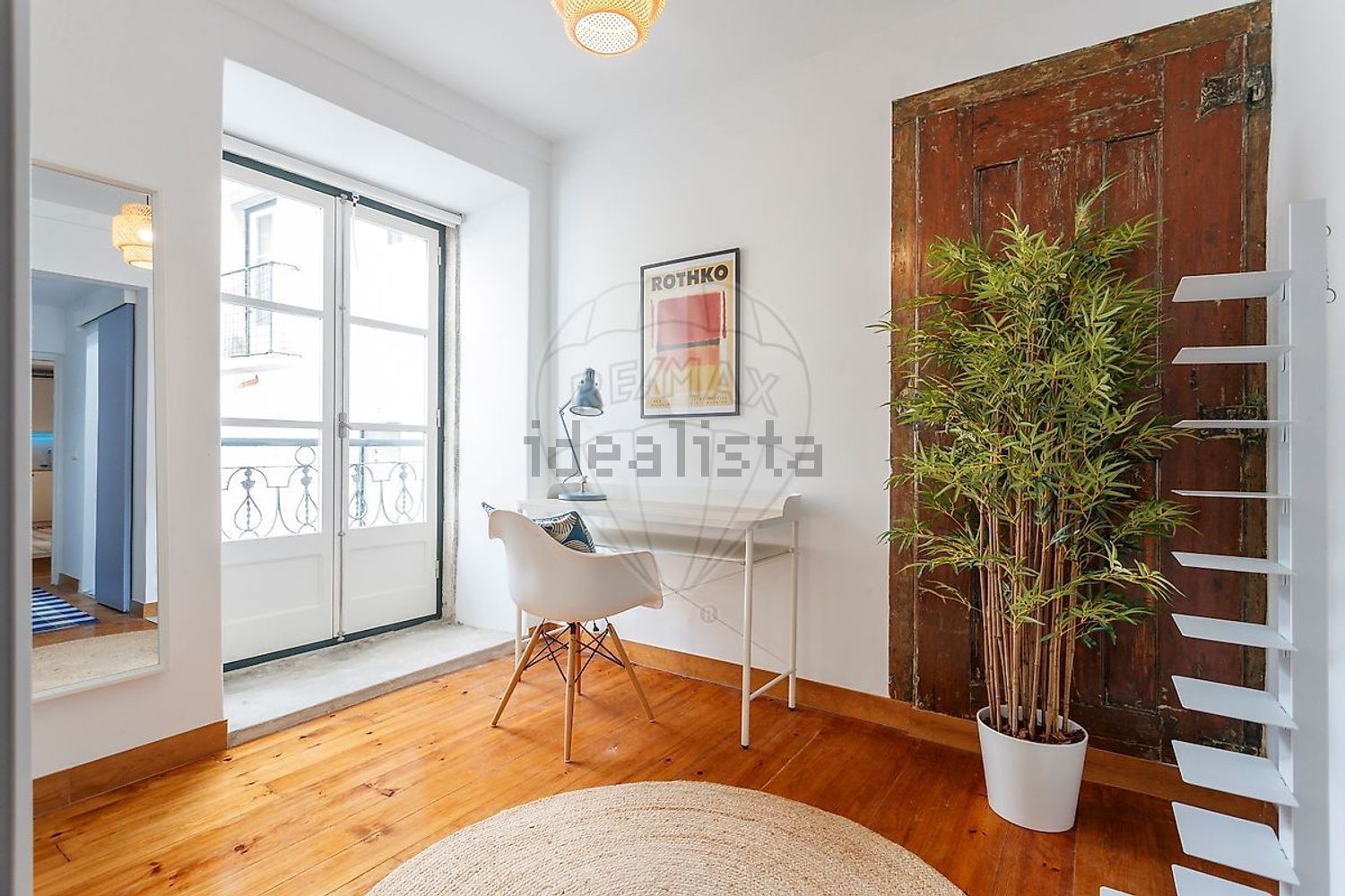 出租公寓 t2在Rua Bartolomeu de Gusmão - 客厅