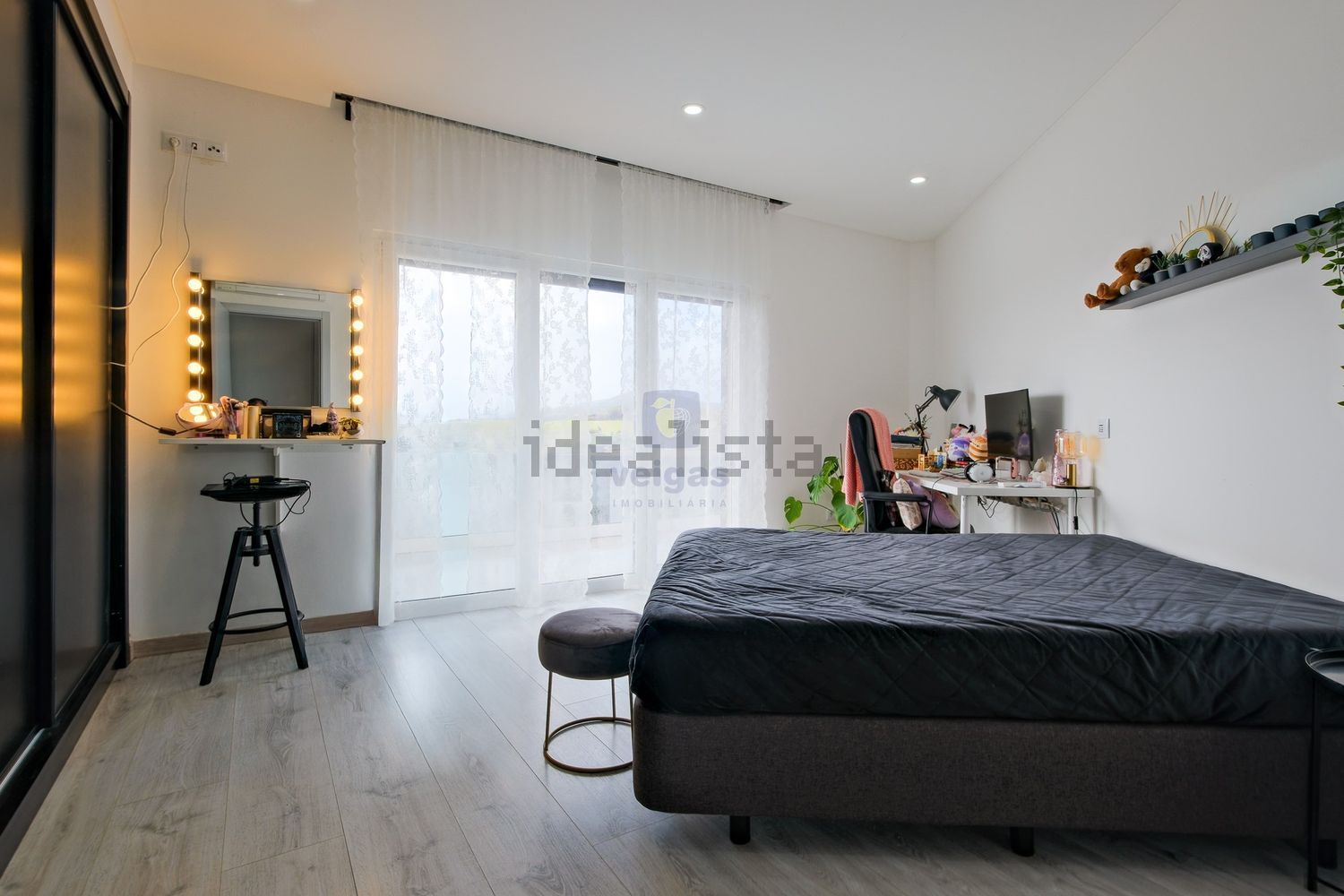 小楼房或别墅出售在Lousa - 卧室