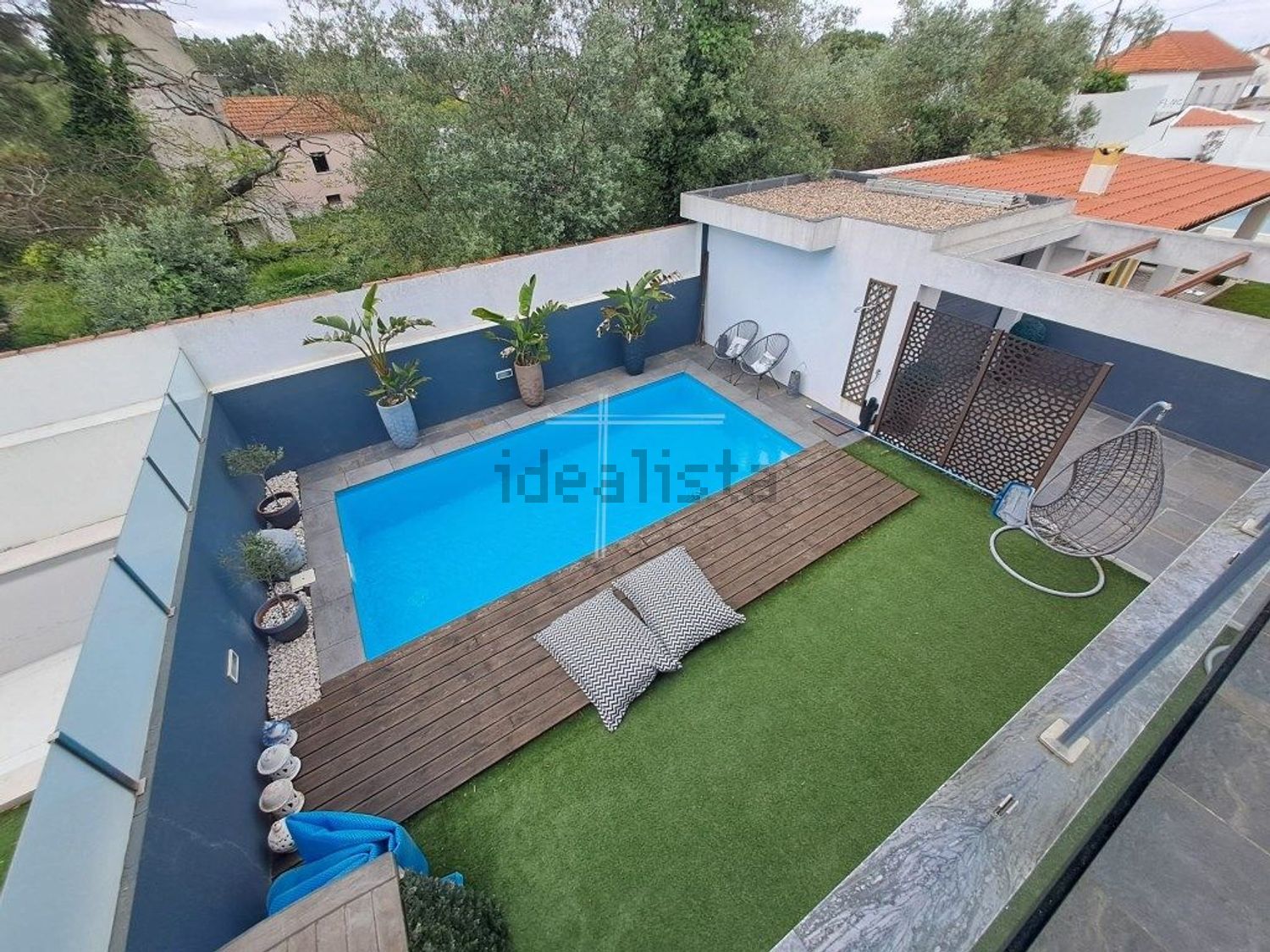 双拼别墅出售在Quintinhas - 游泳池