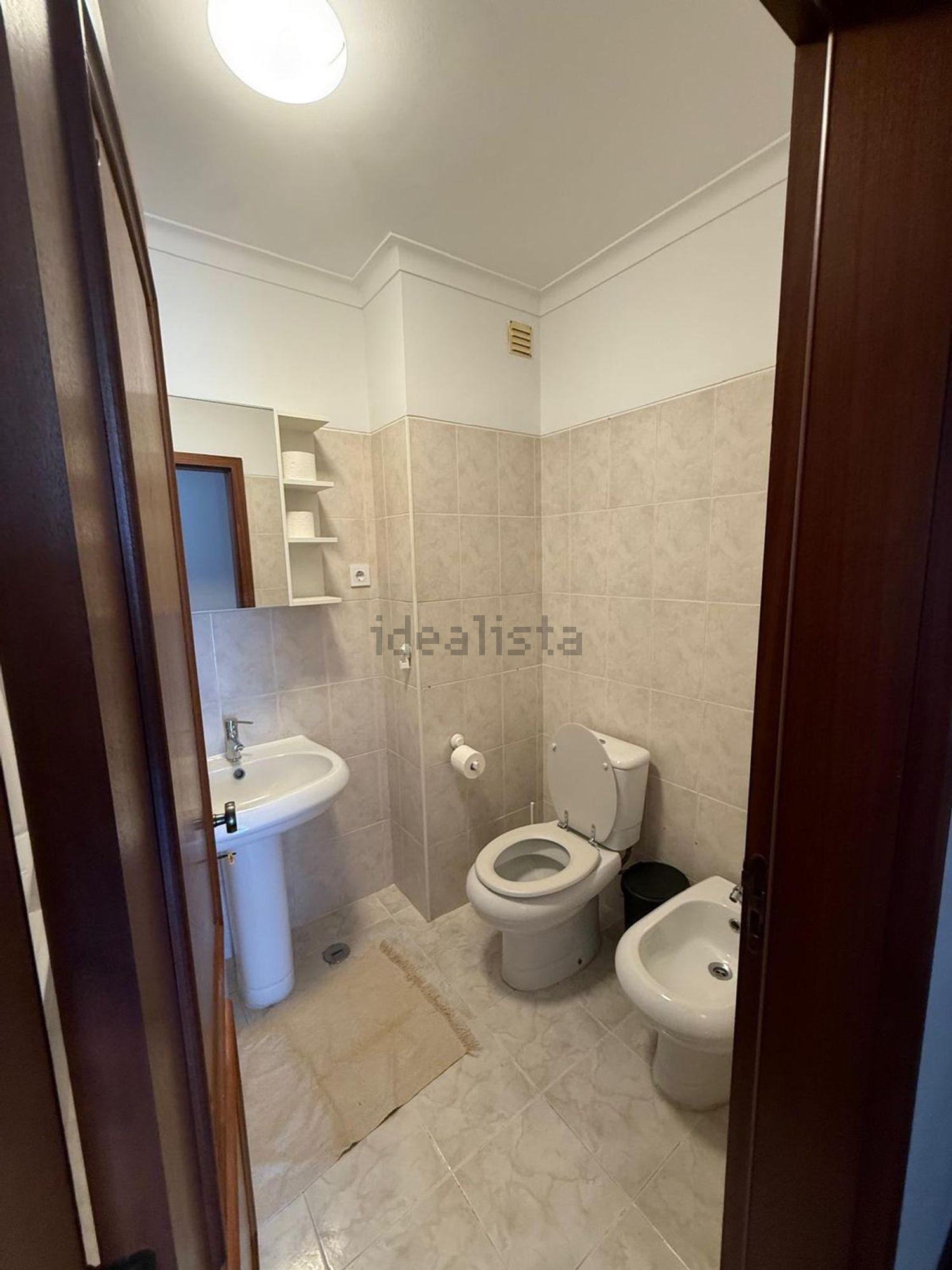 出租房间在Avenida João Paulo II, 5 - 卫生间