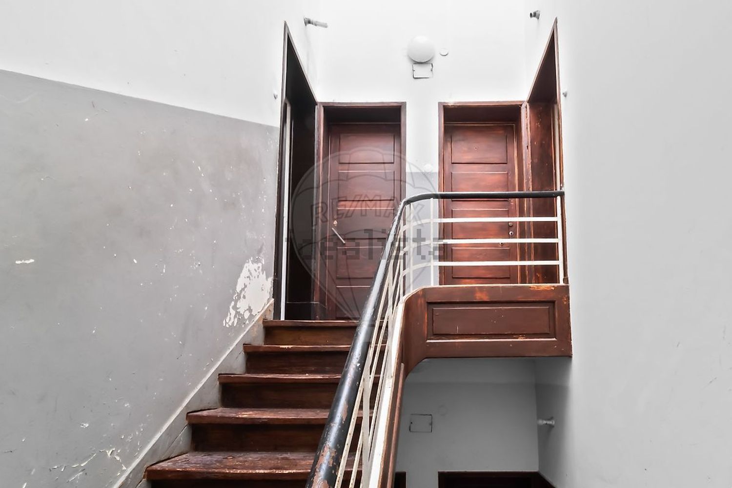 公寓 t1出售在Praça Aires de Ornelas - 详情