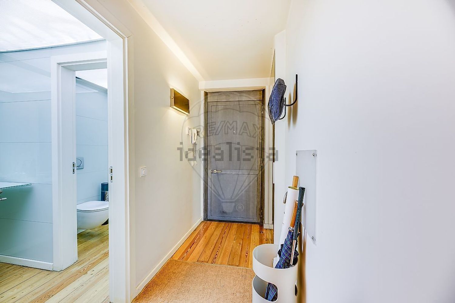 公寓 t1出售在Rua Santos-O-Velho - 过道