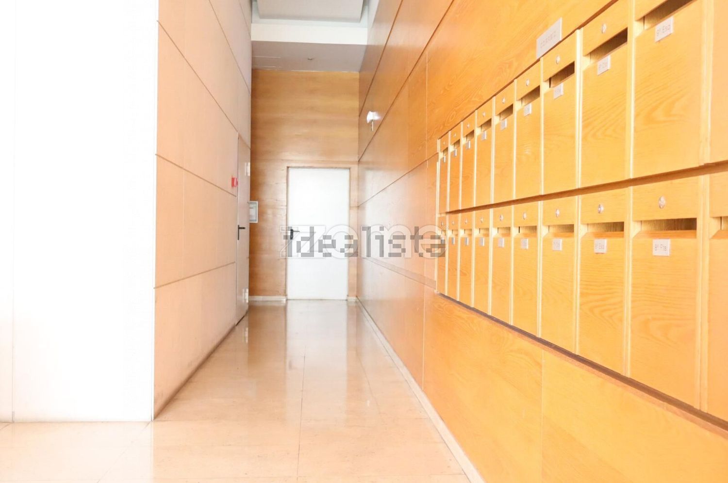 出租公寓 t2在Rua Cidade de Bissau, 19 - 前厅