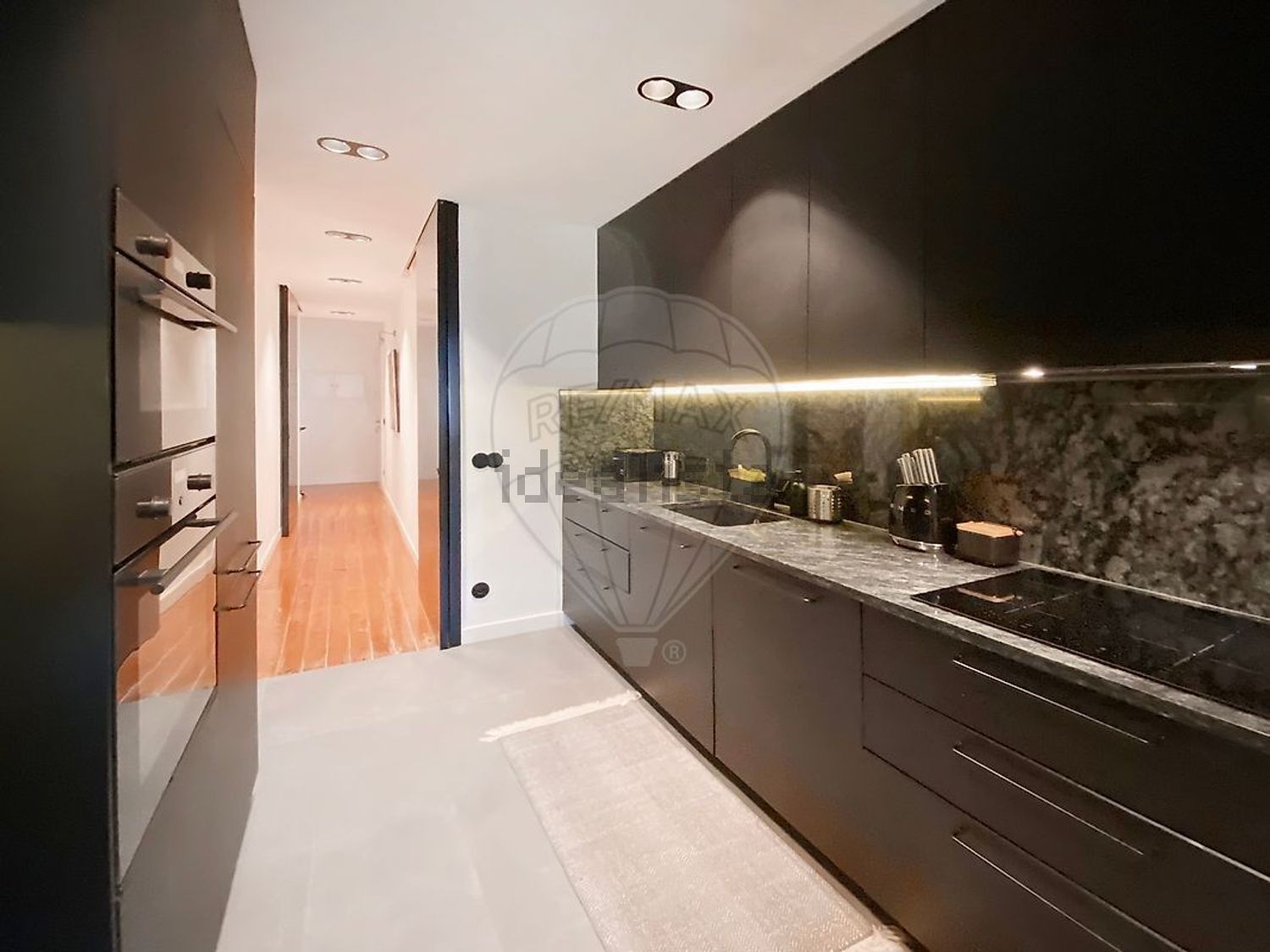 出租公寓 t1在Rua da Penha de França - 厨房