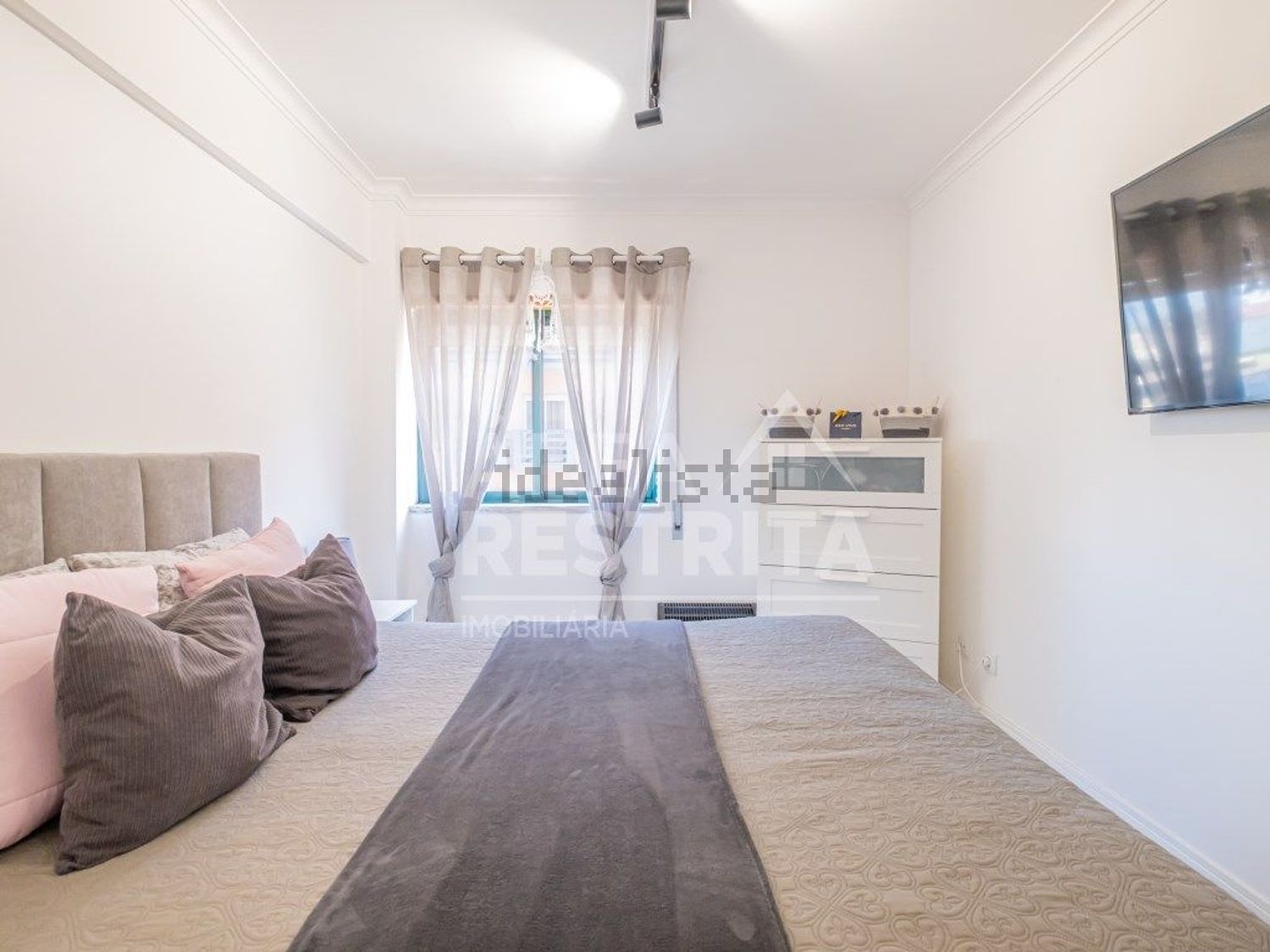 公寓 t3出售在Rua de Dadrá - 客厅