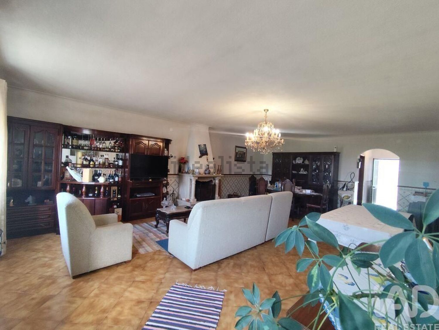 小楼房或独栋别墅出售在Lamas e Cercal - 客厅