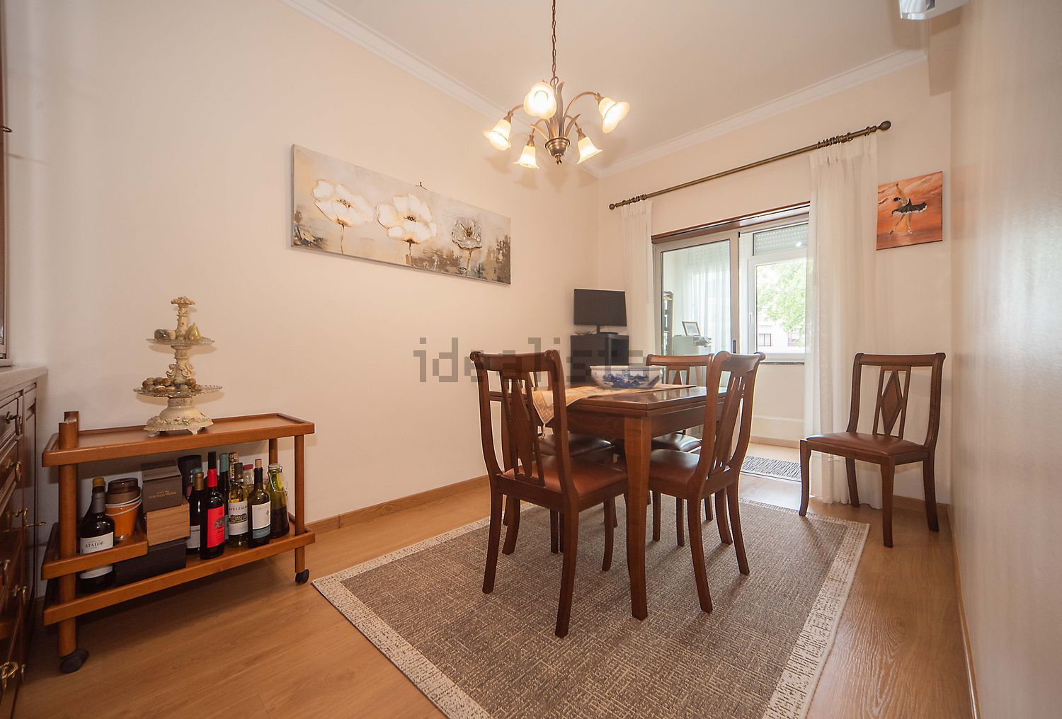 公寓 t2出售在Largo de Filinto Elísio, 5 - 客厅