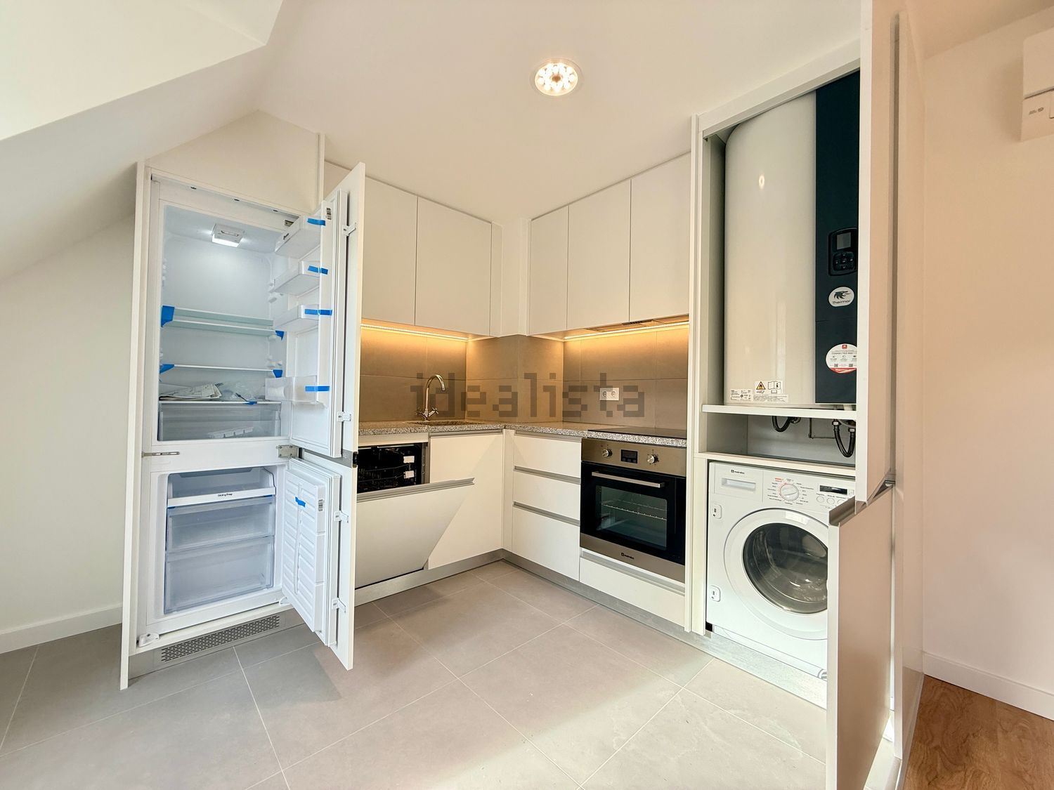 出租公寓 t1在Rua Artur Ferreira da Silva - 厨房