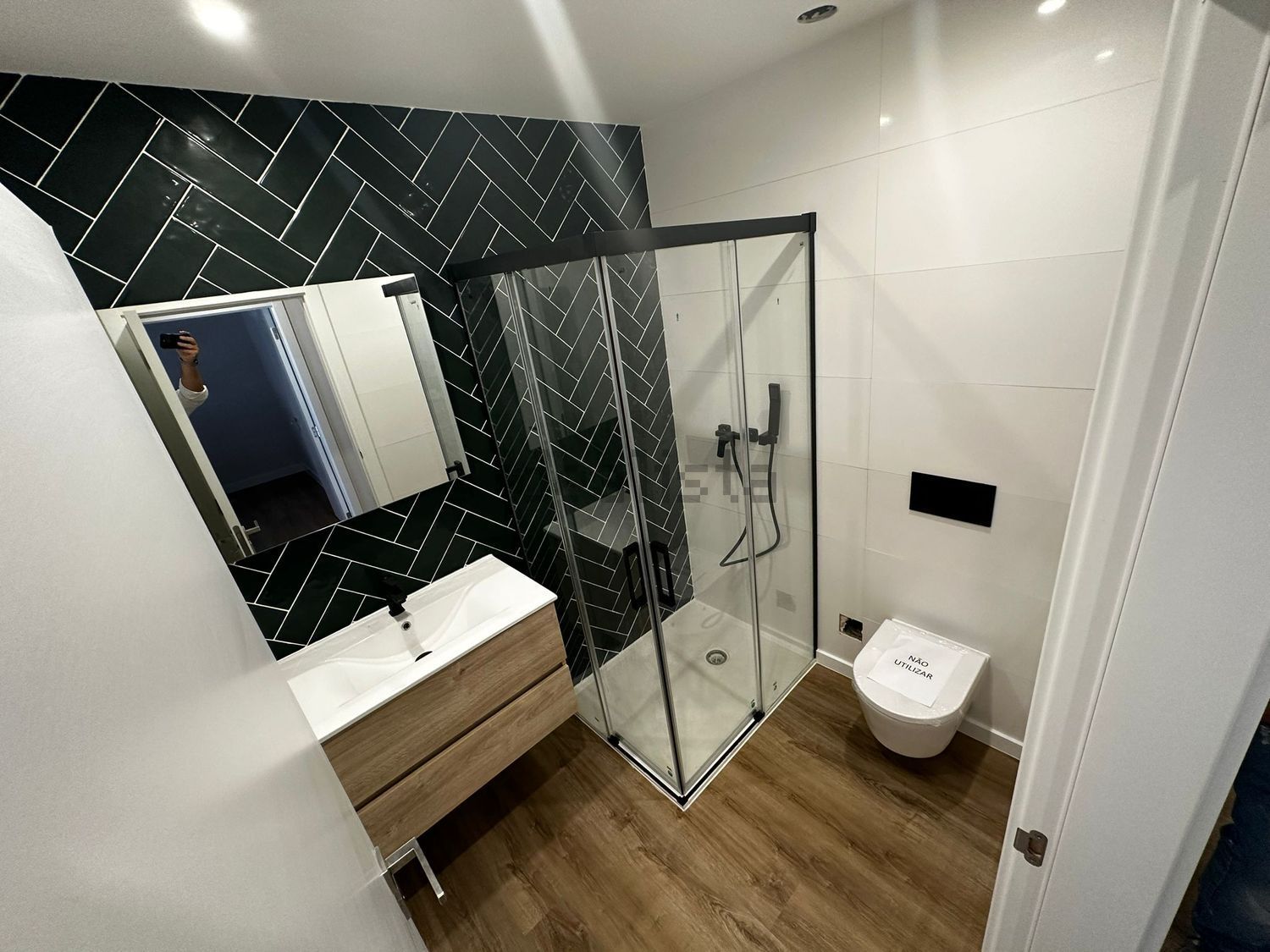 出租公寓 t2在Rua das Furnas, 17 - 卫生间